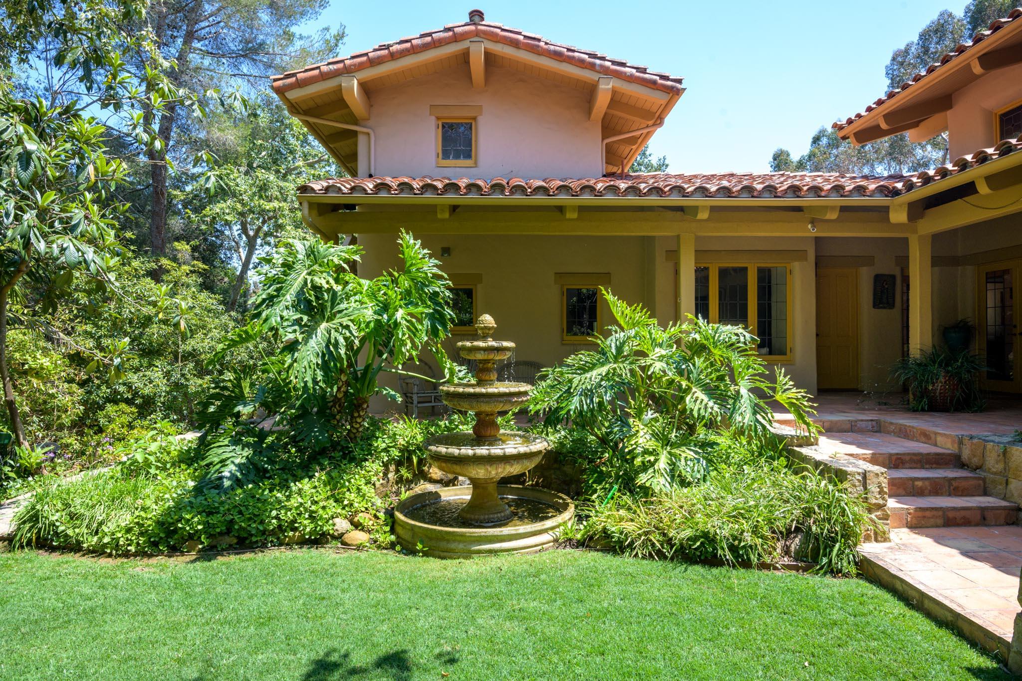 601 San Ysidro Road