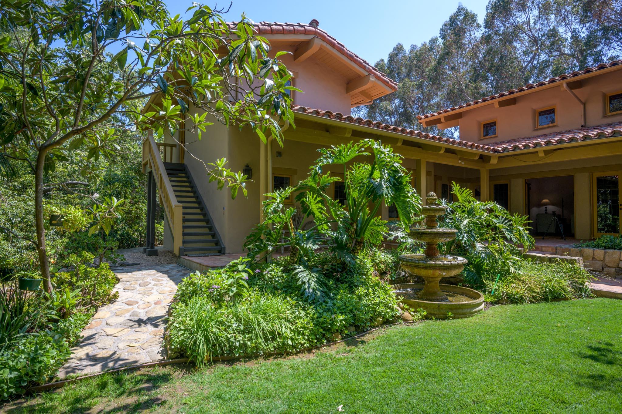 601 San Ysidro Road