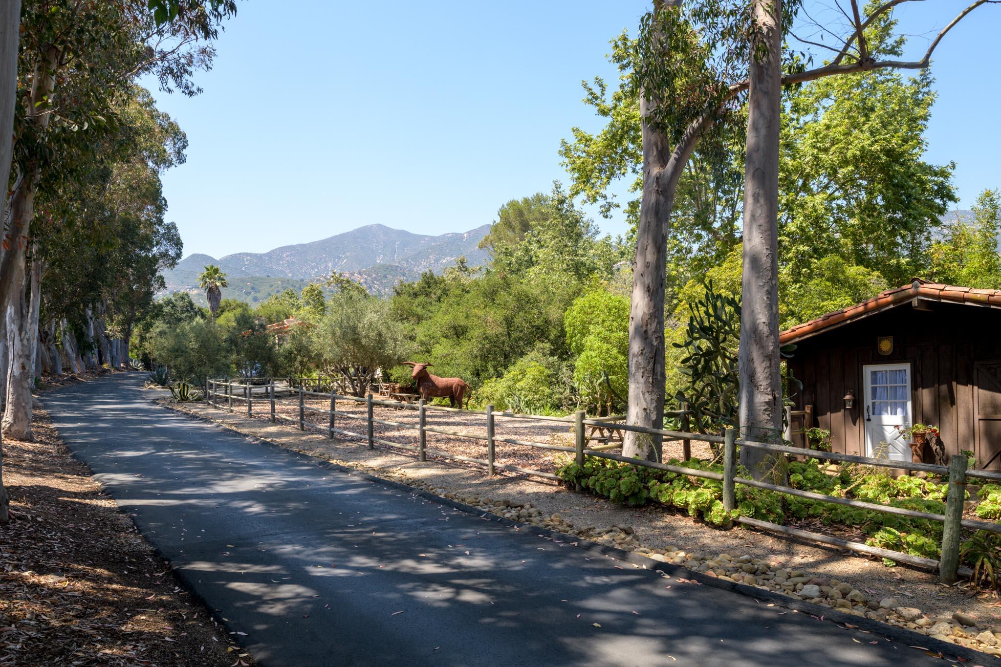 601 San Ysidro Road