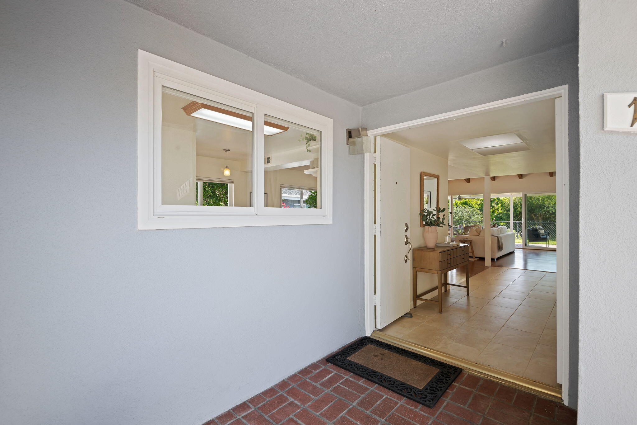 1111 Crestline Drive