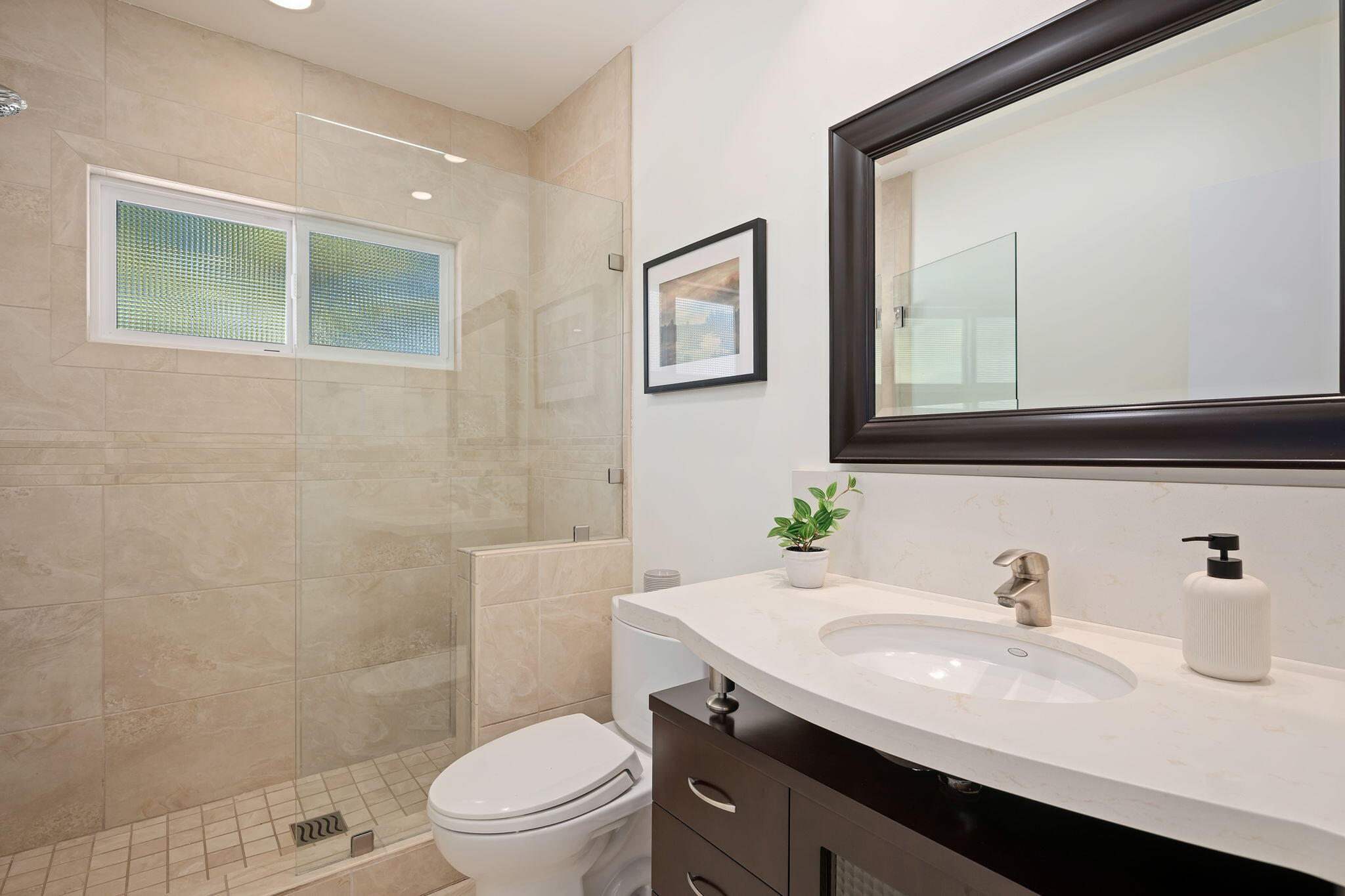 1111 Crestline Drive
