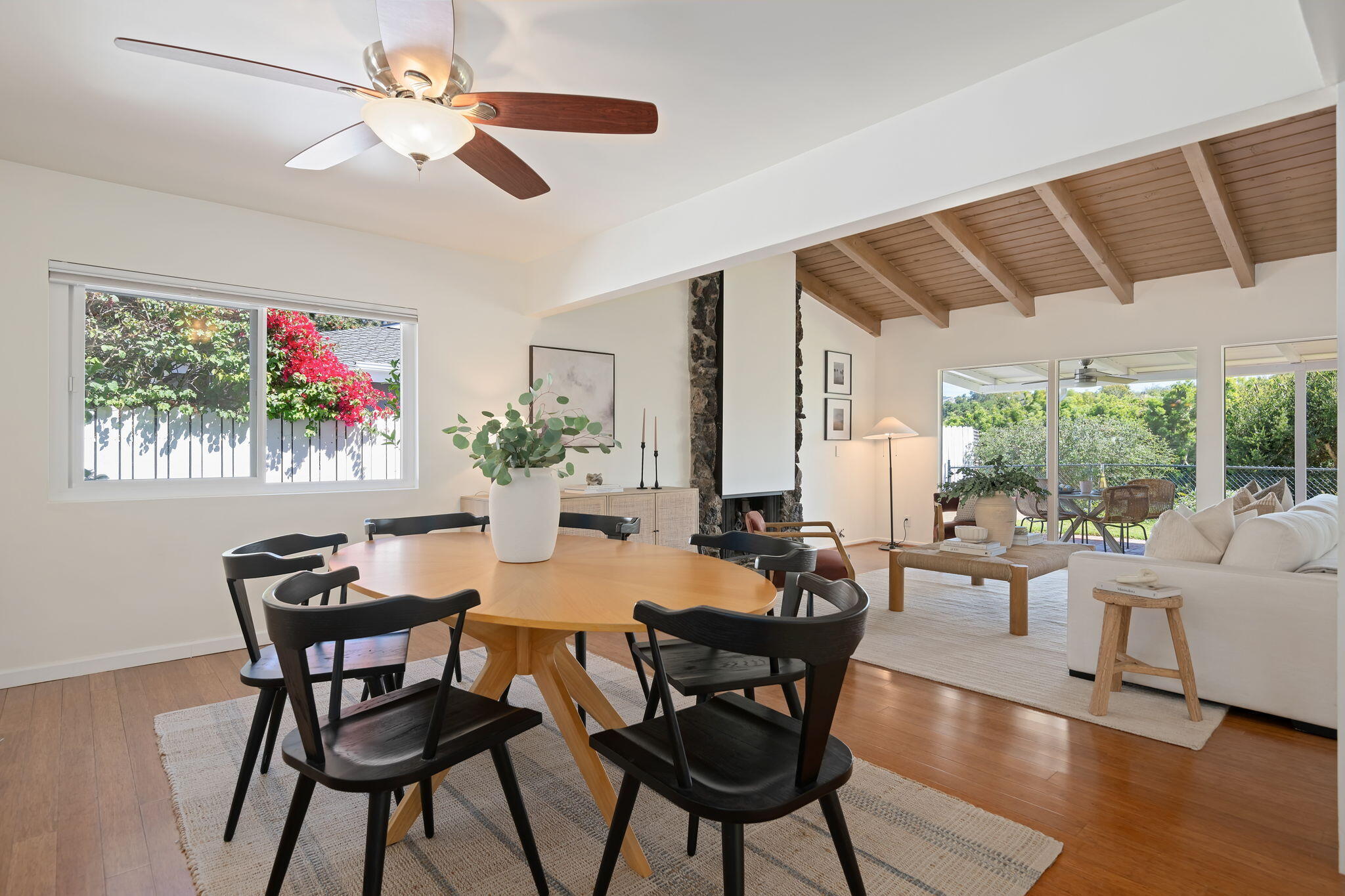 1111 Crestline Drive