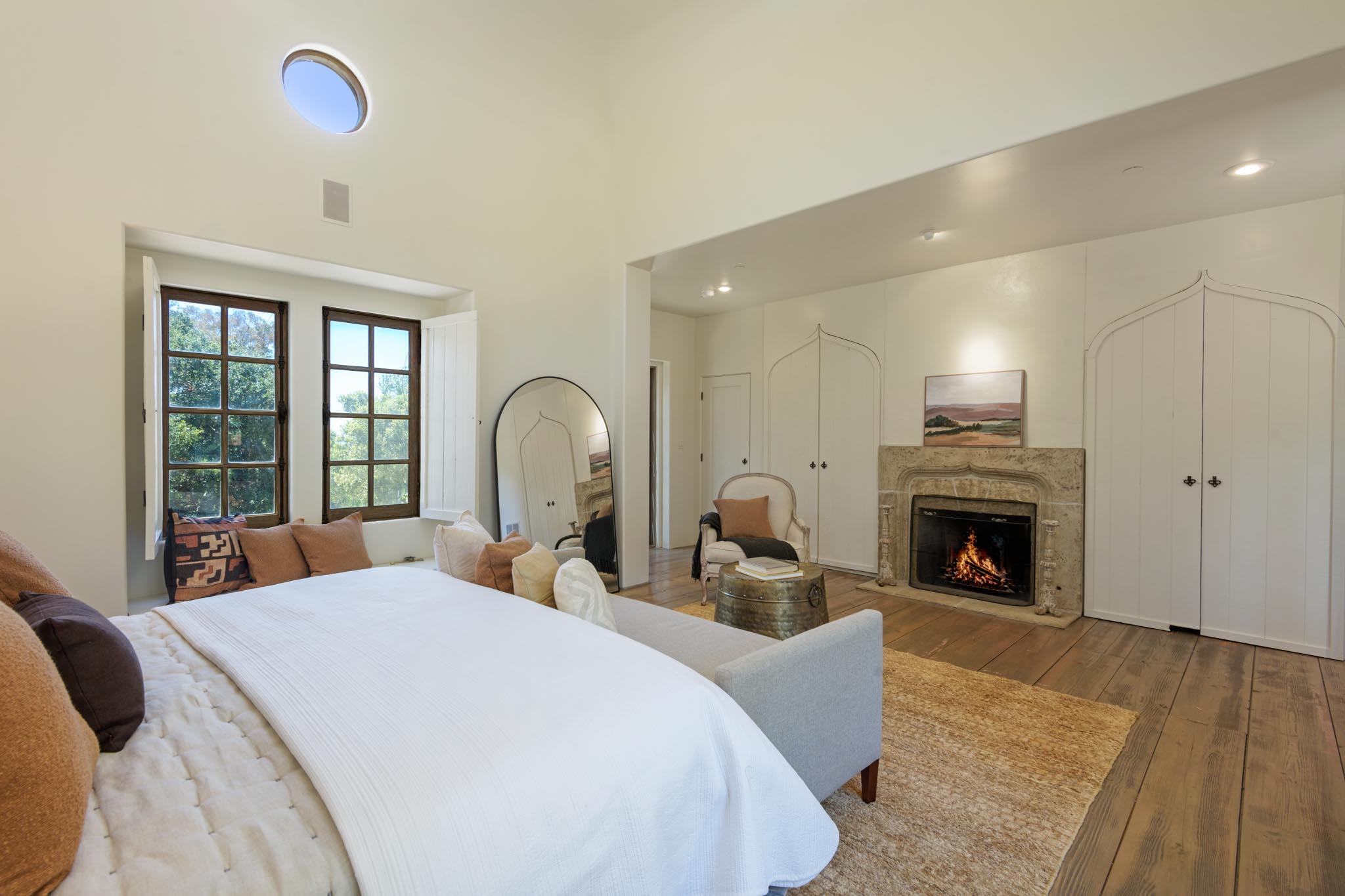 2899 Hidden Valley Lane