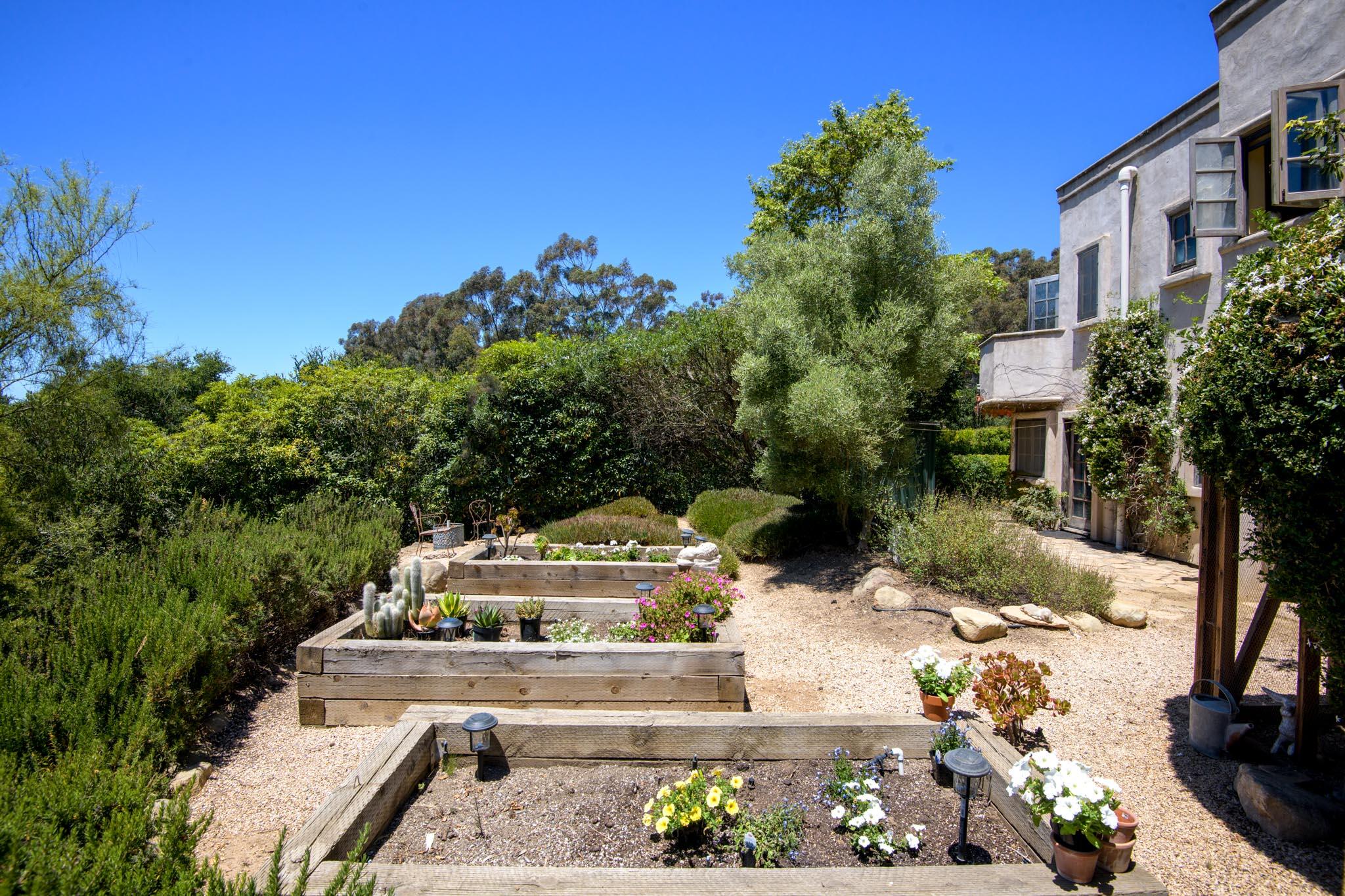 2899 Hidden Valley Lane