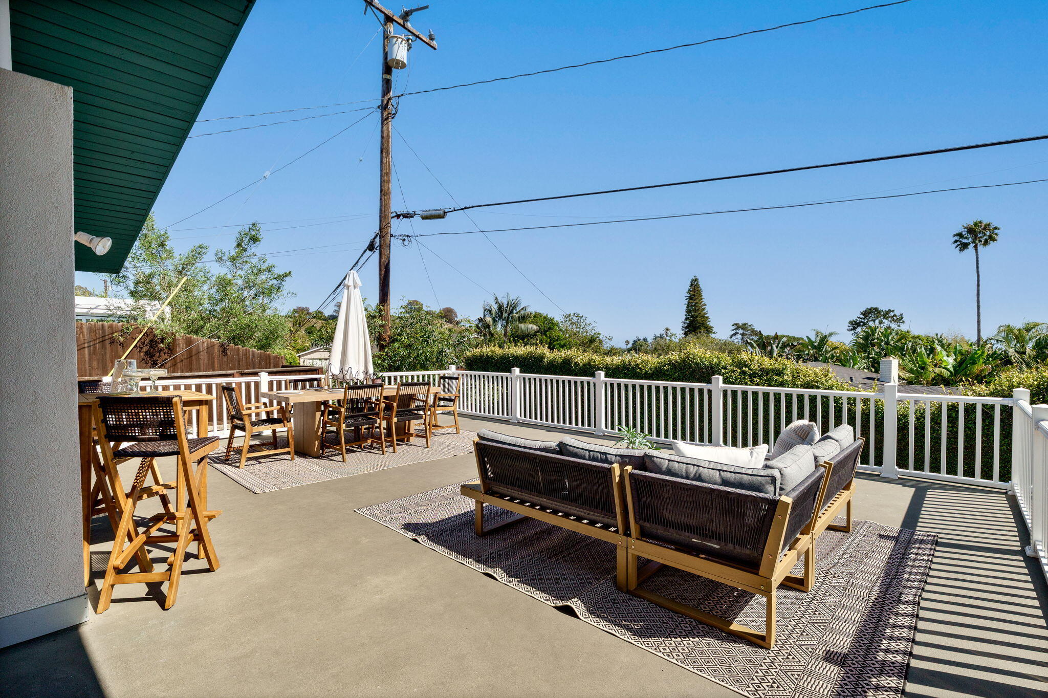 1749 La Coronilla Drive