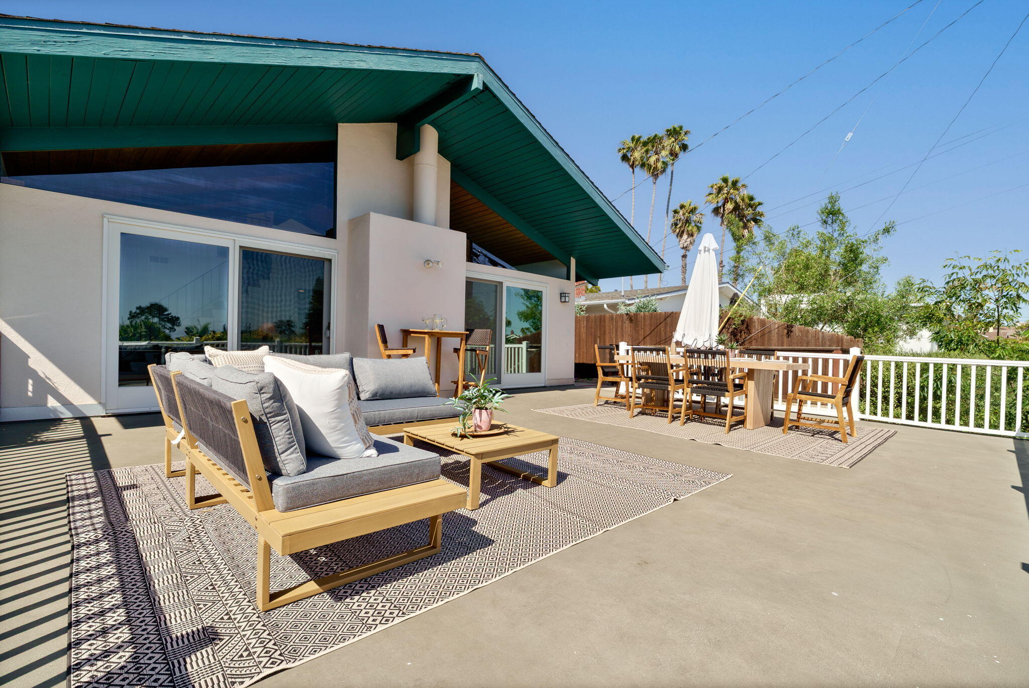 1749 La Coronilla Drive