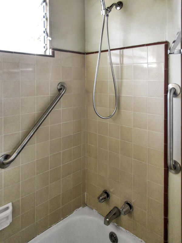 116 W Micheltorena Street