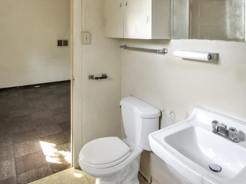 116 W Micheltorena Street