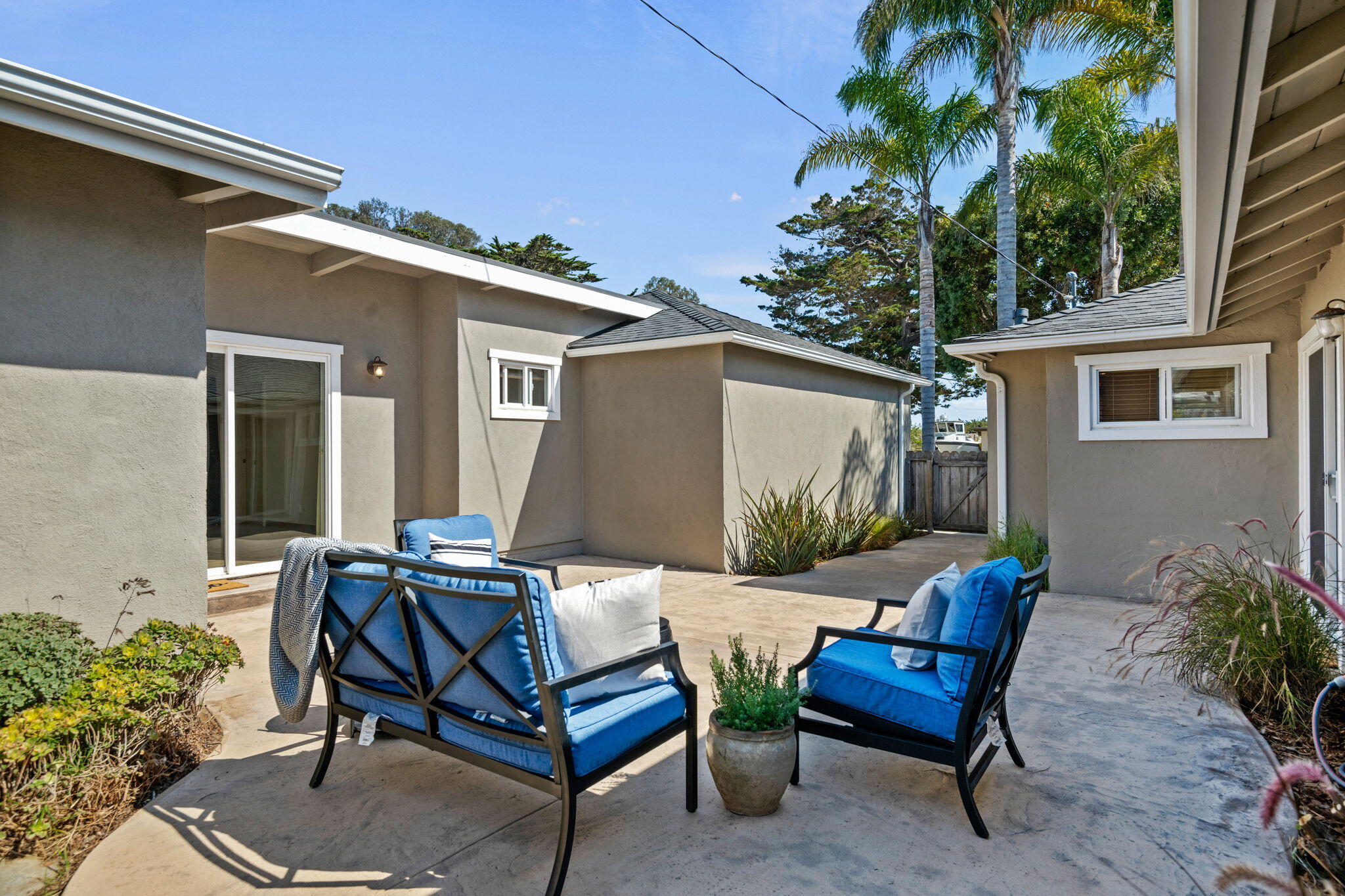 420 Arbol Verde Street