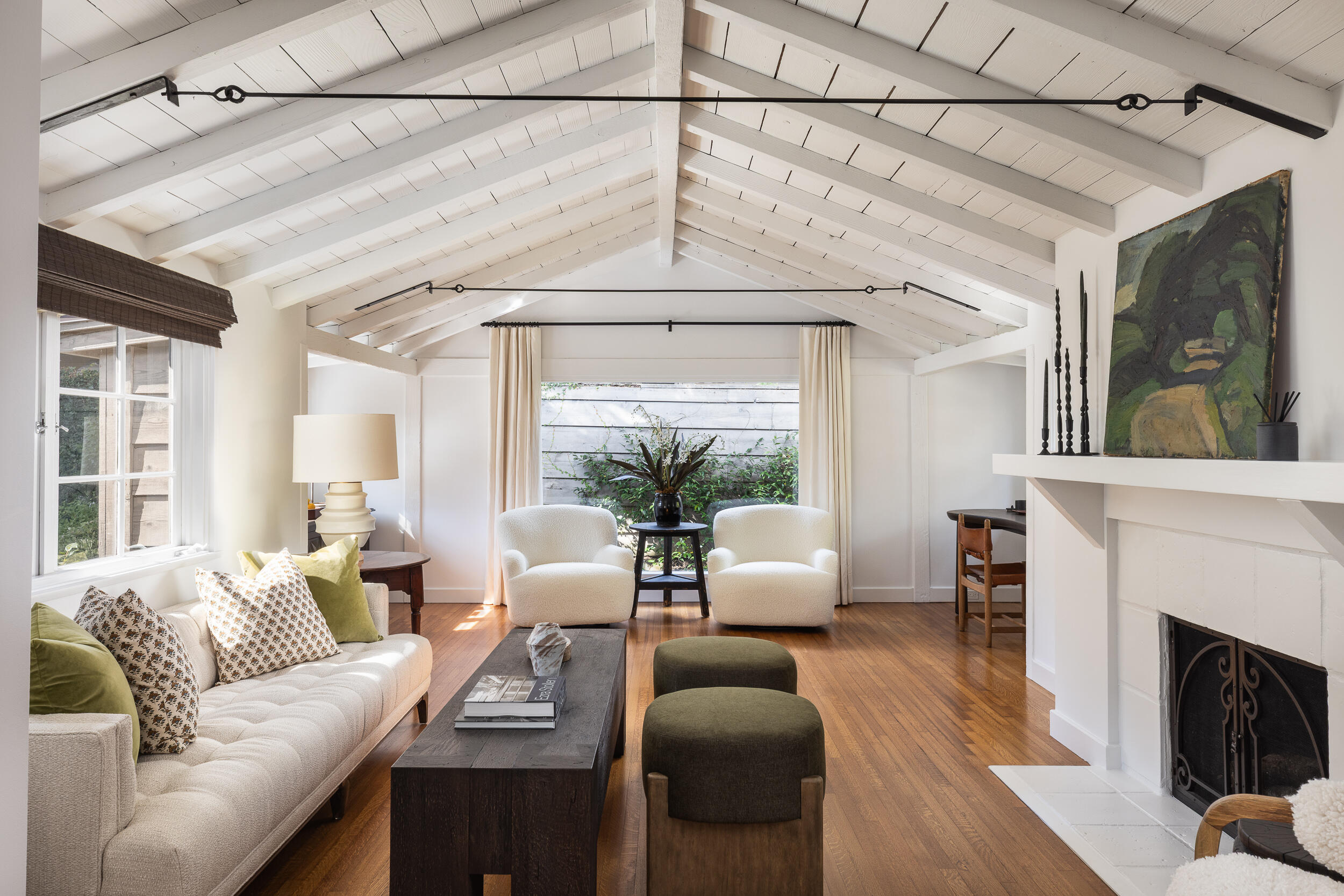 1515 E Valley Road, C