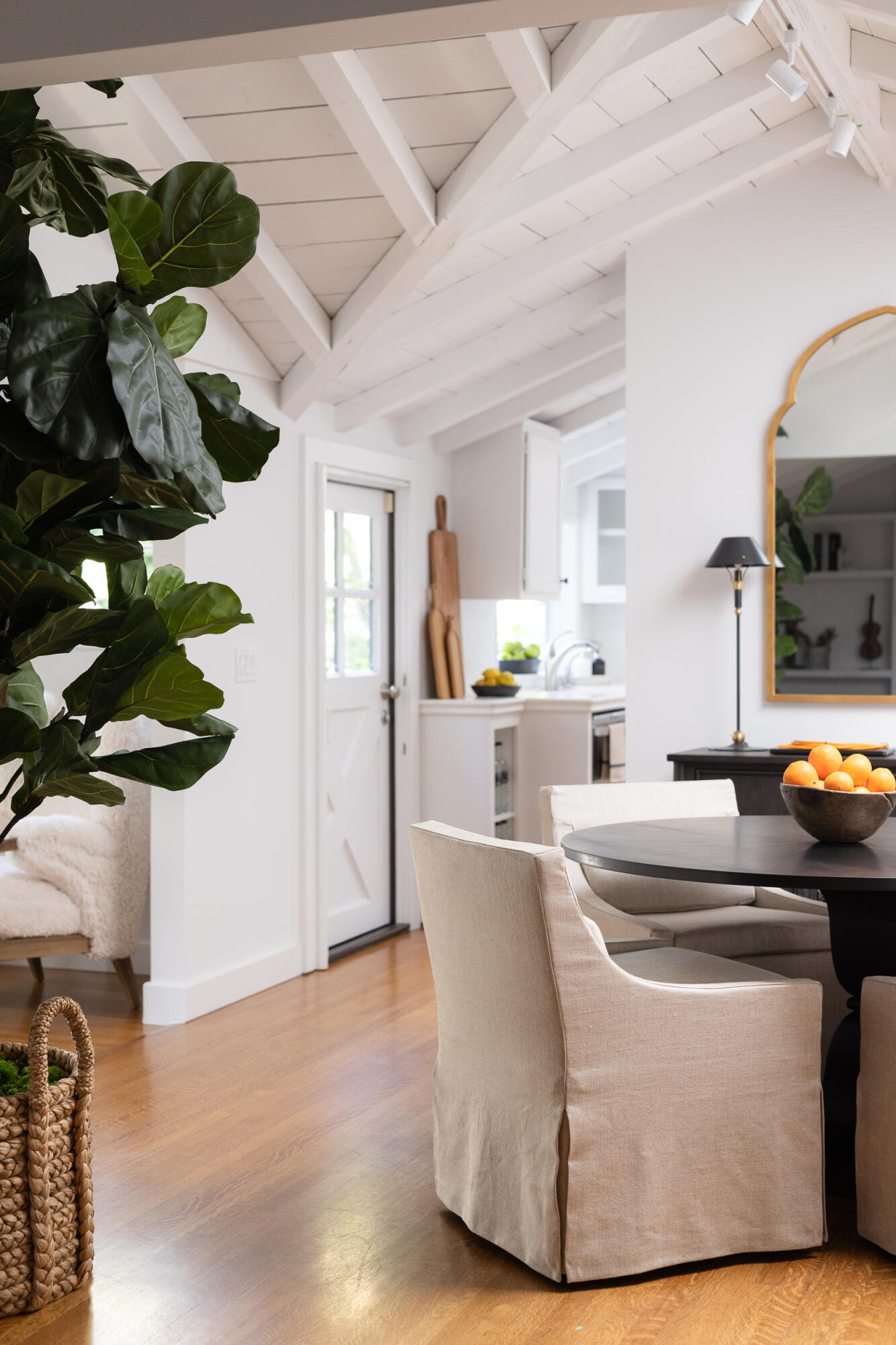 1515 E Valley Road, C