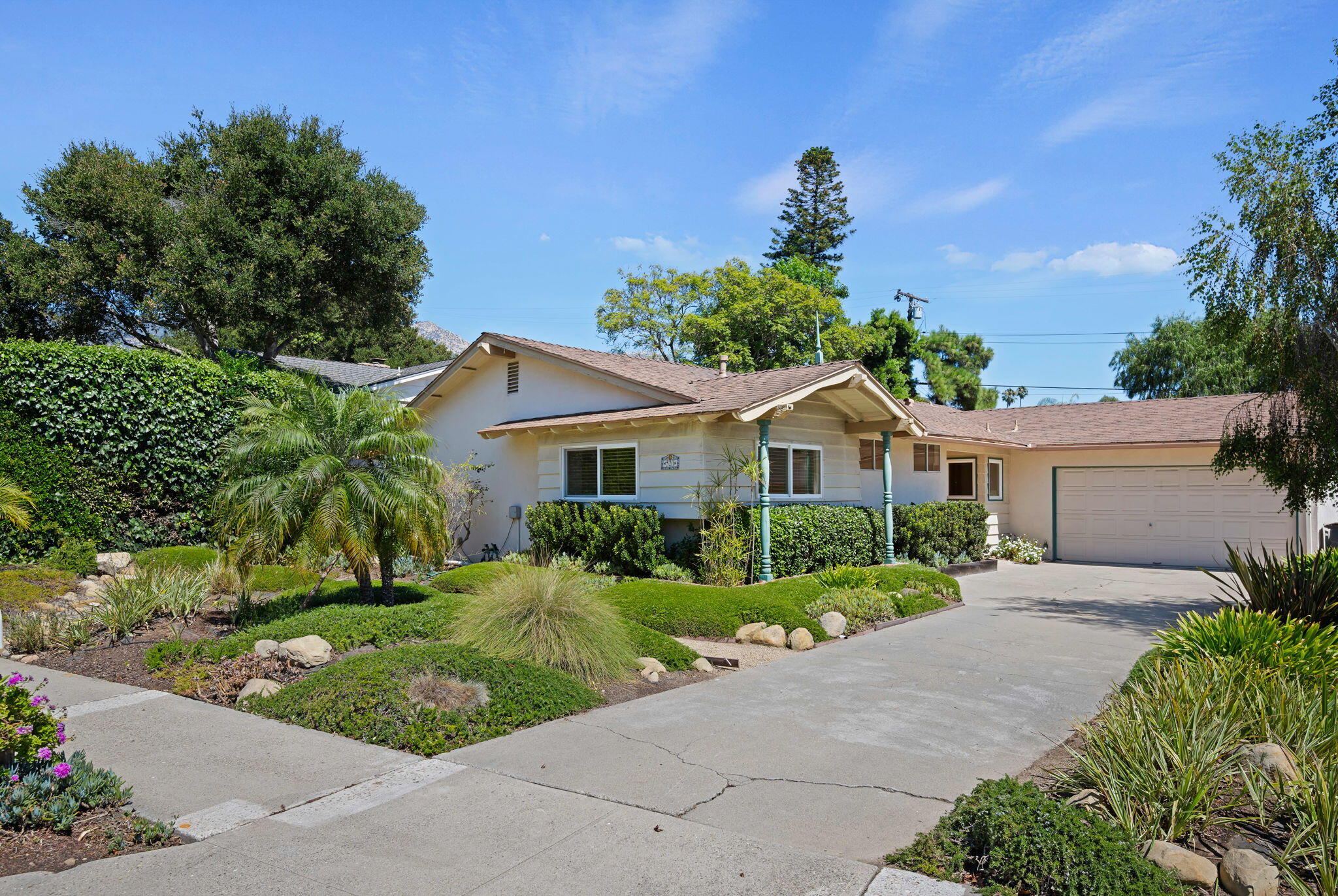 520 Grove Lane