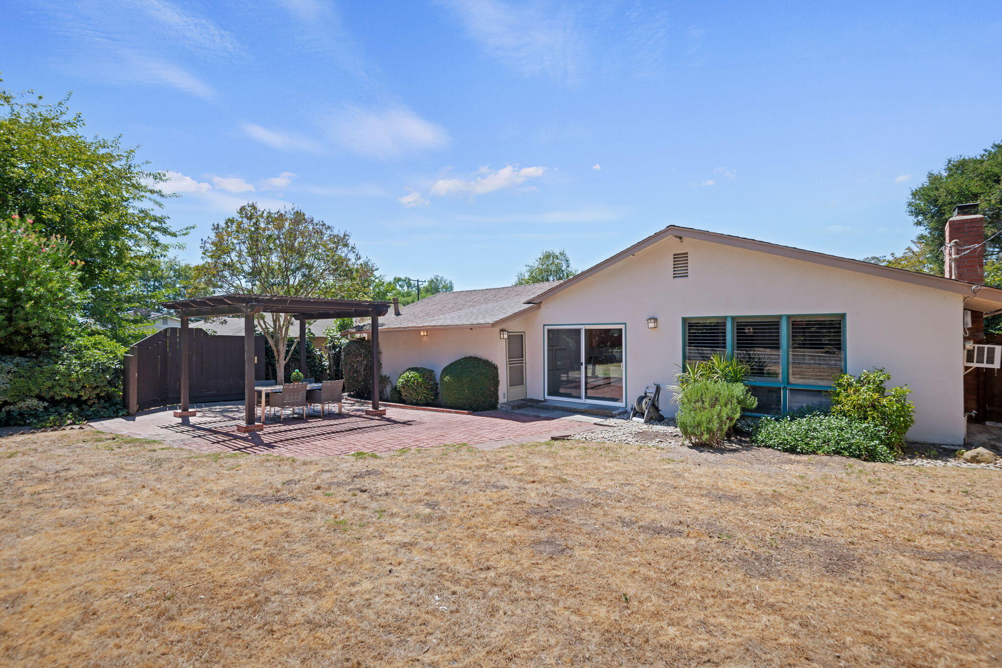 520 Grove Lane