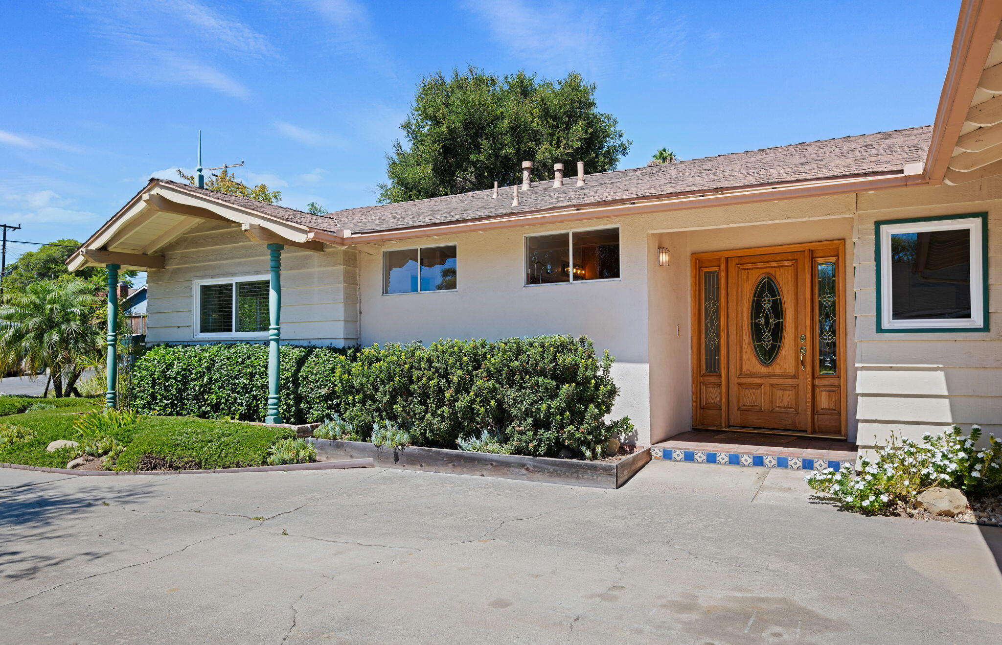 520 Grove Lane