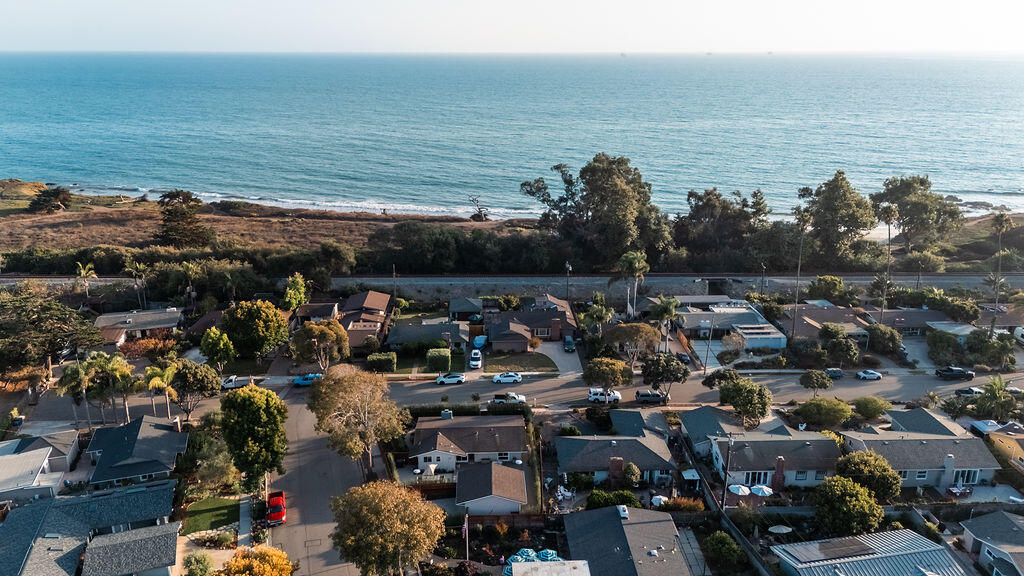 5664 Calle Pacific