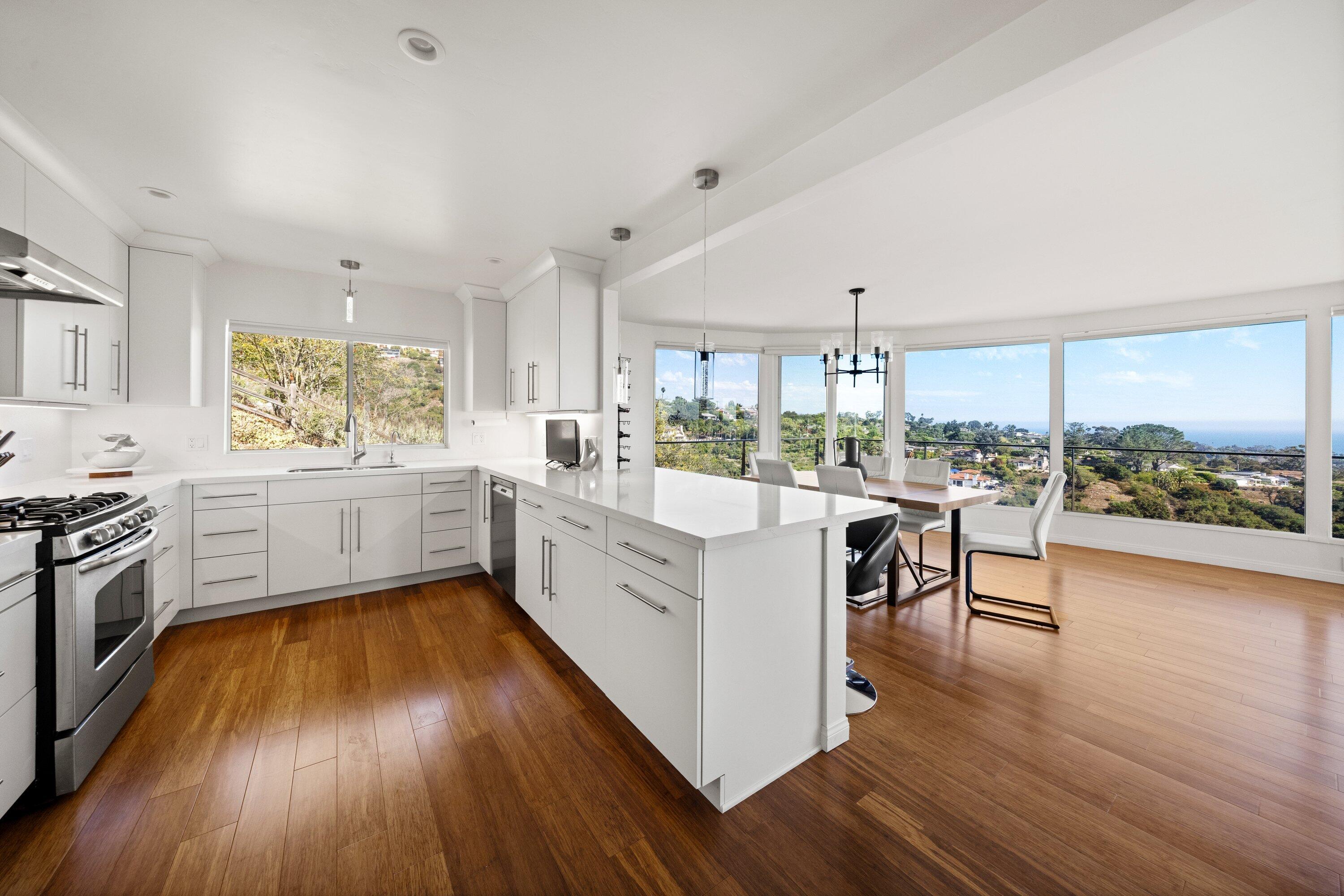 128 Las Alturas Road