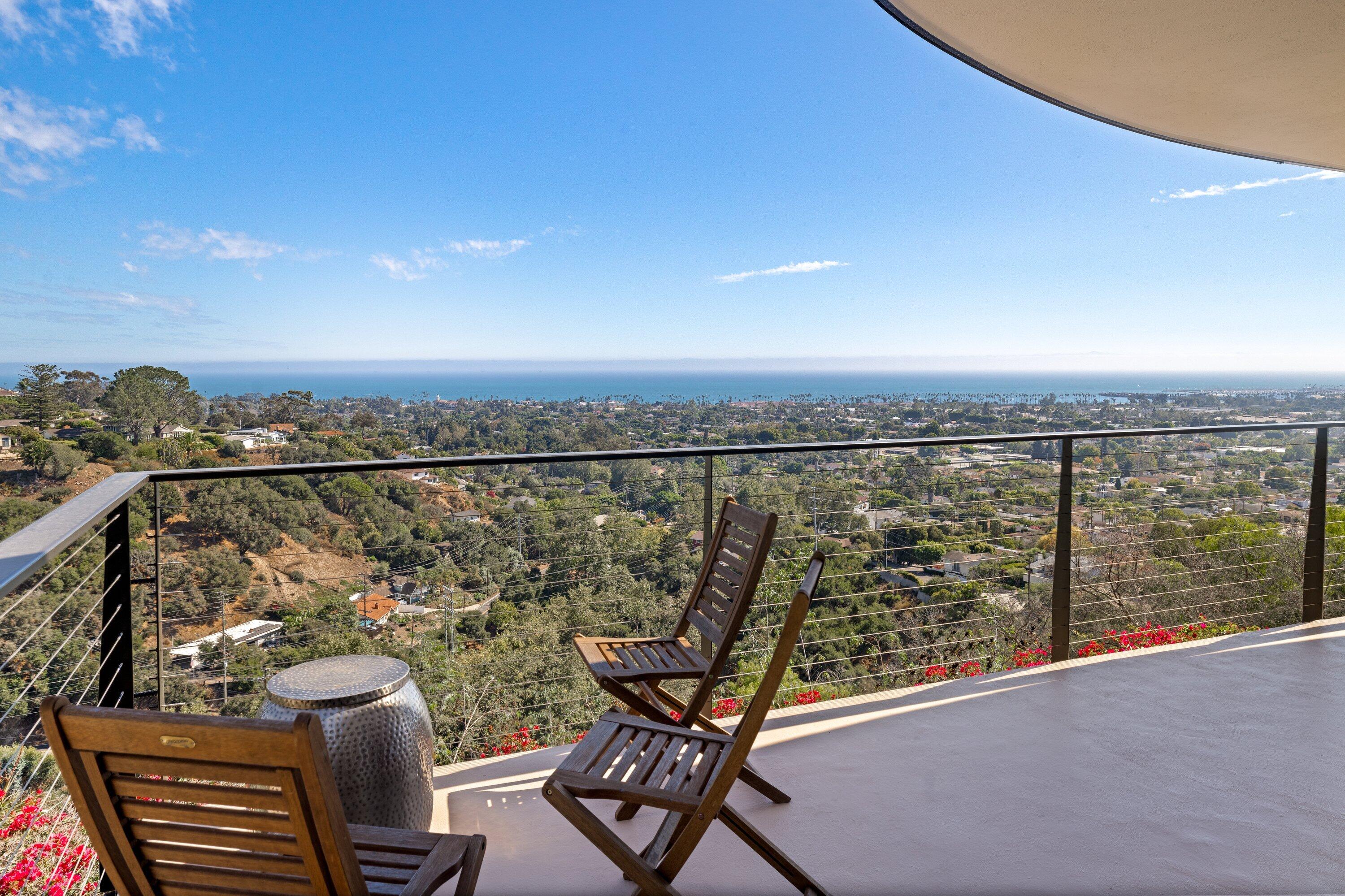 128 Las Alturas Road