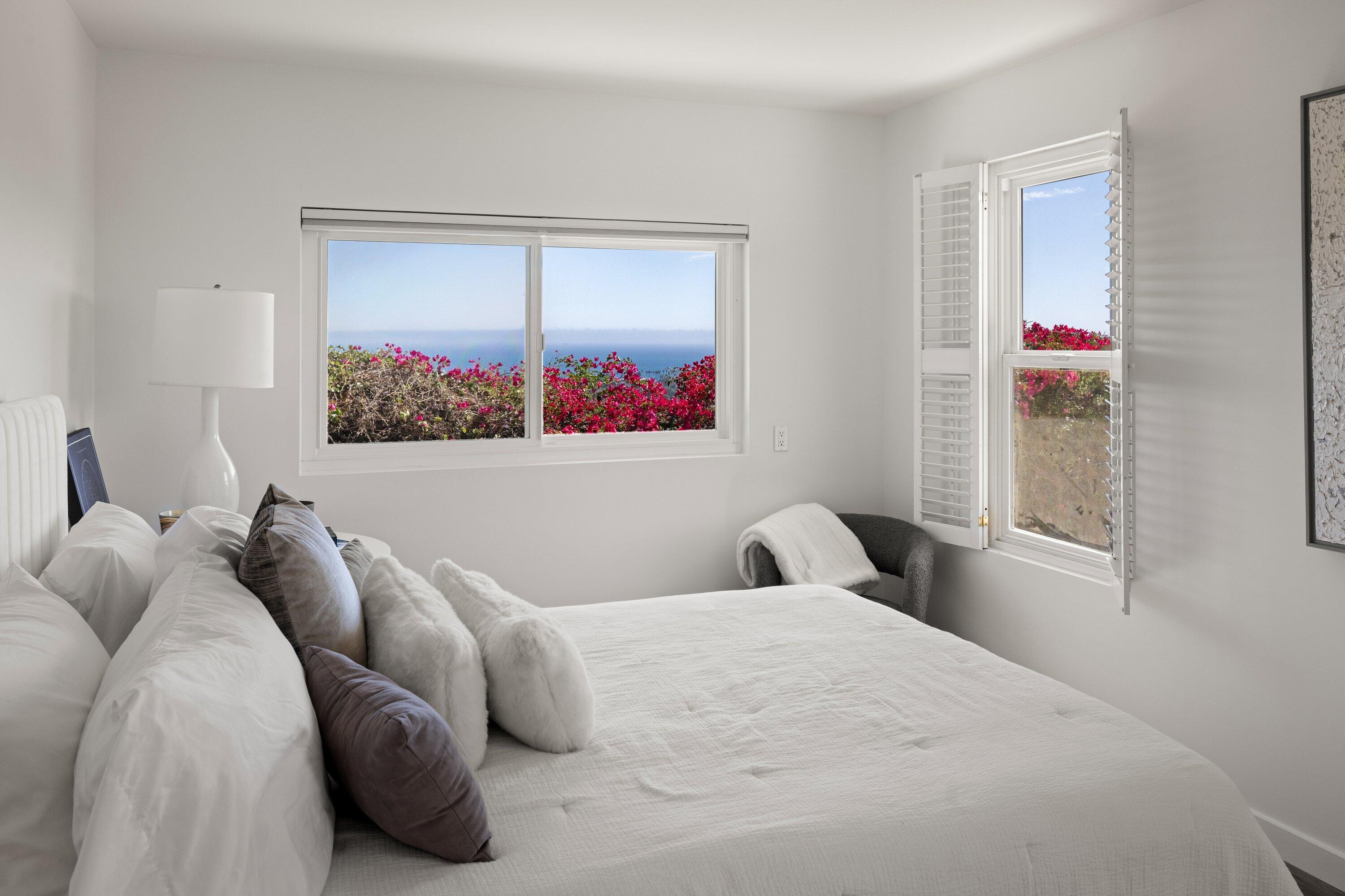128 Las Alturas Road