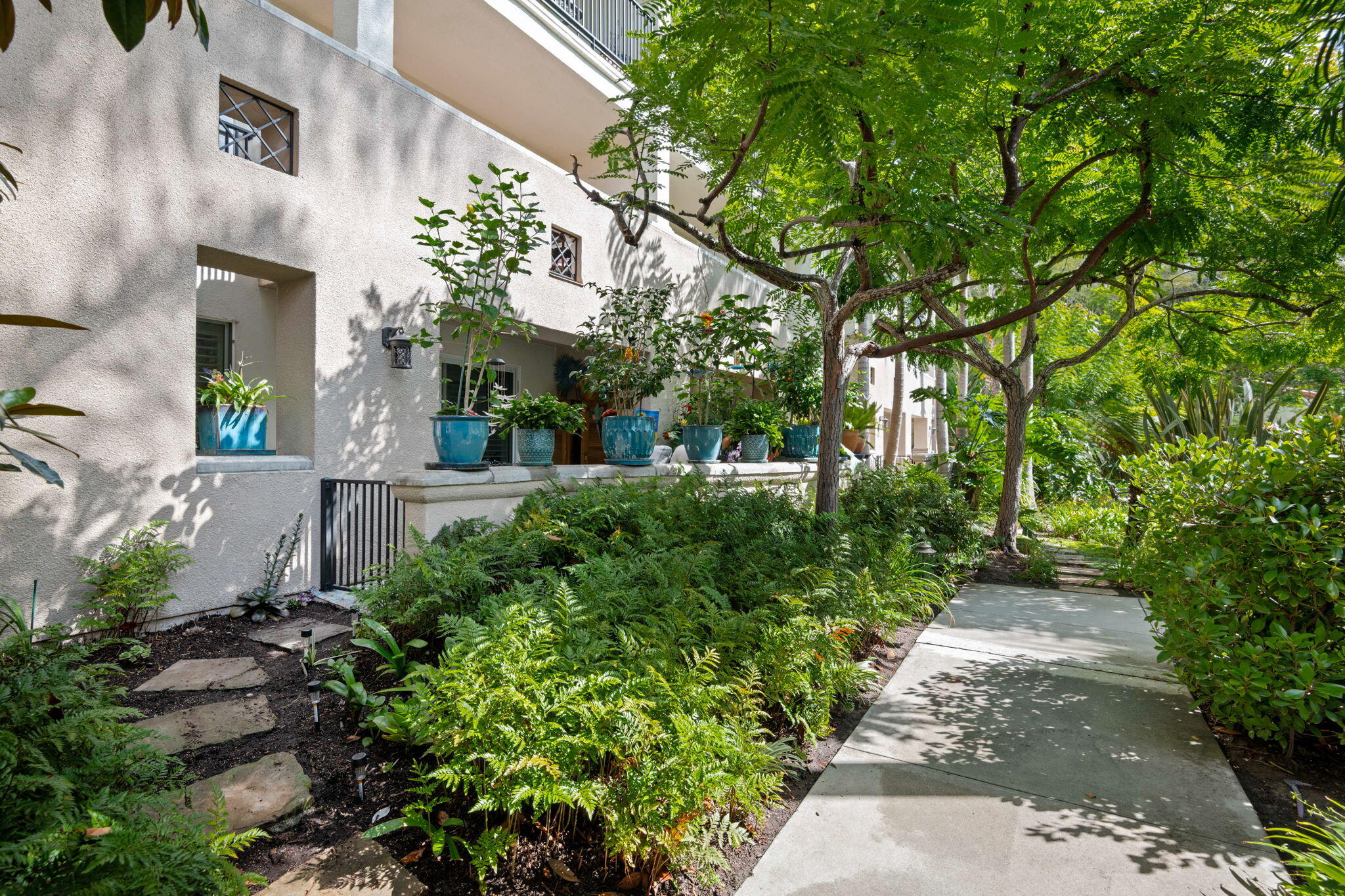 203 Por La Mar Circle