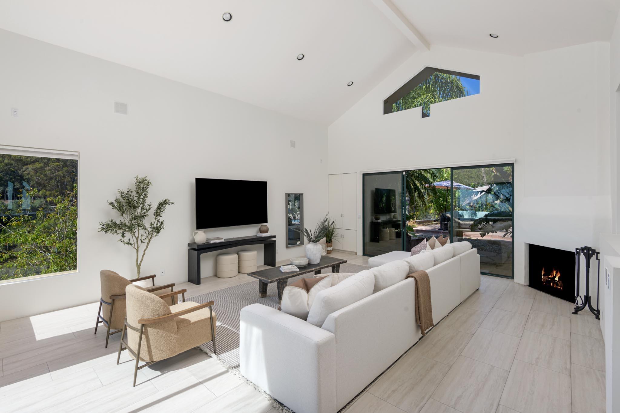 2891 Hidden Valley Lane