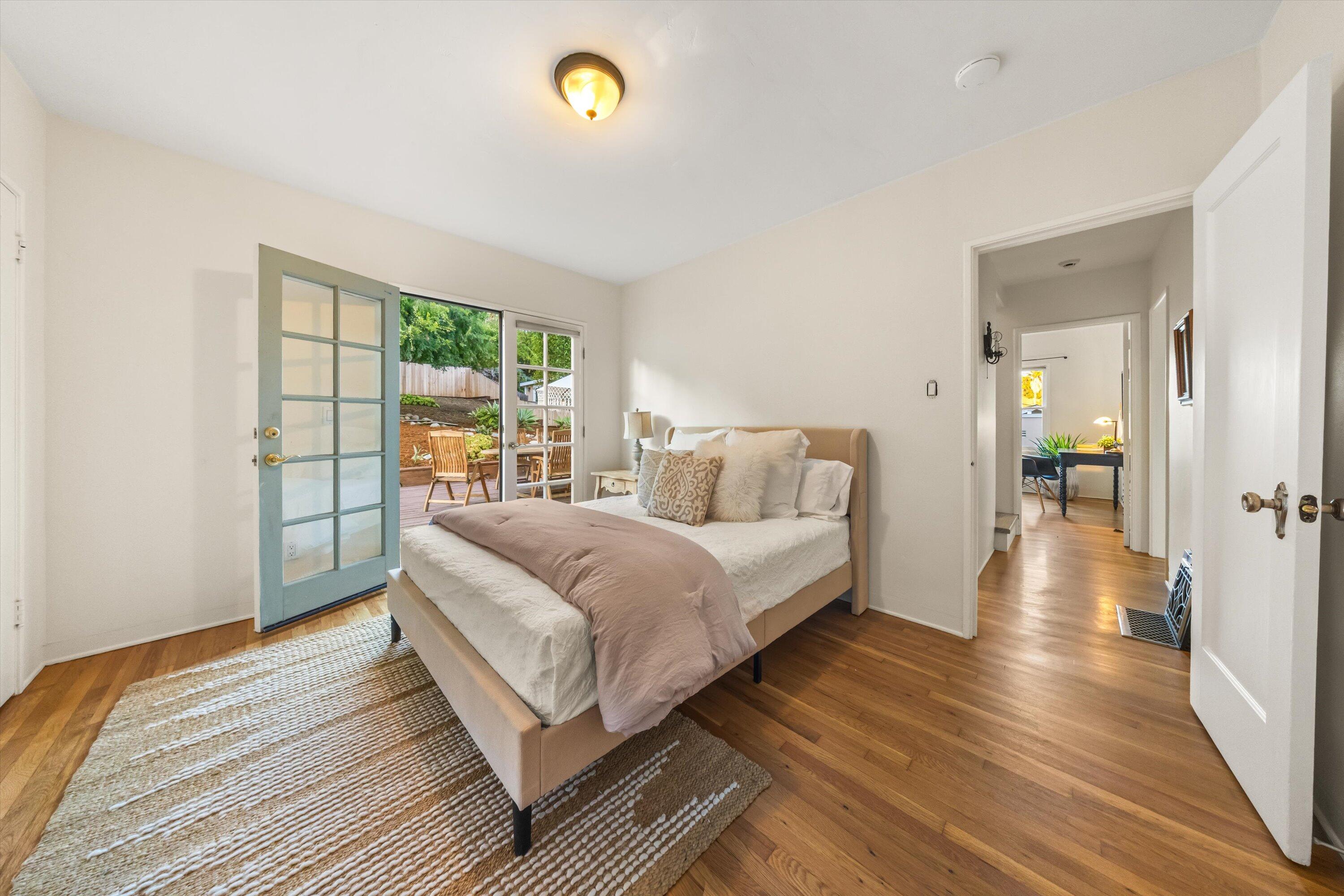 1308 W Valerio Street