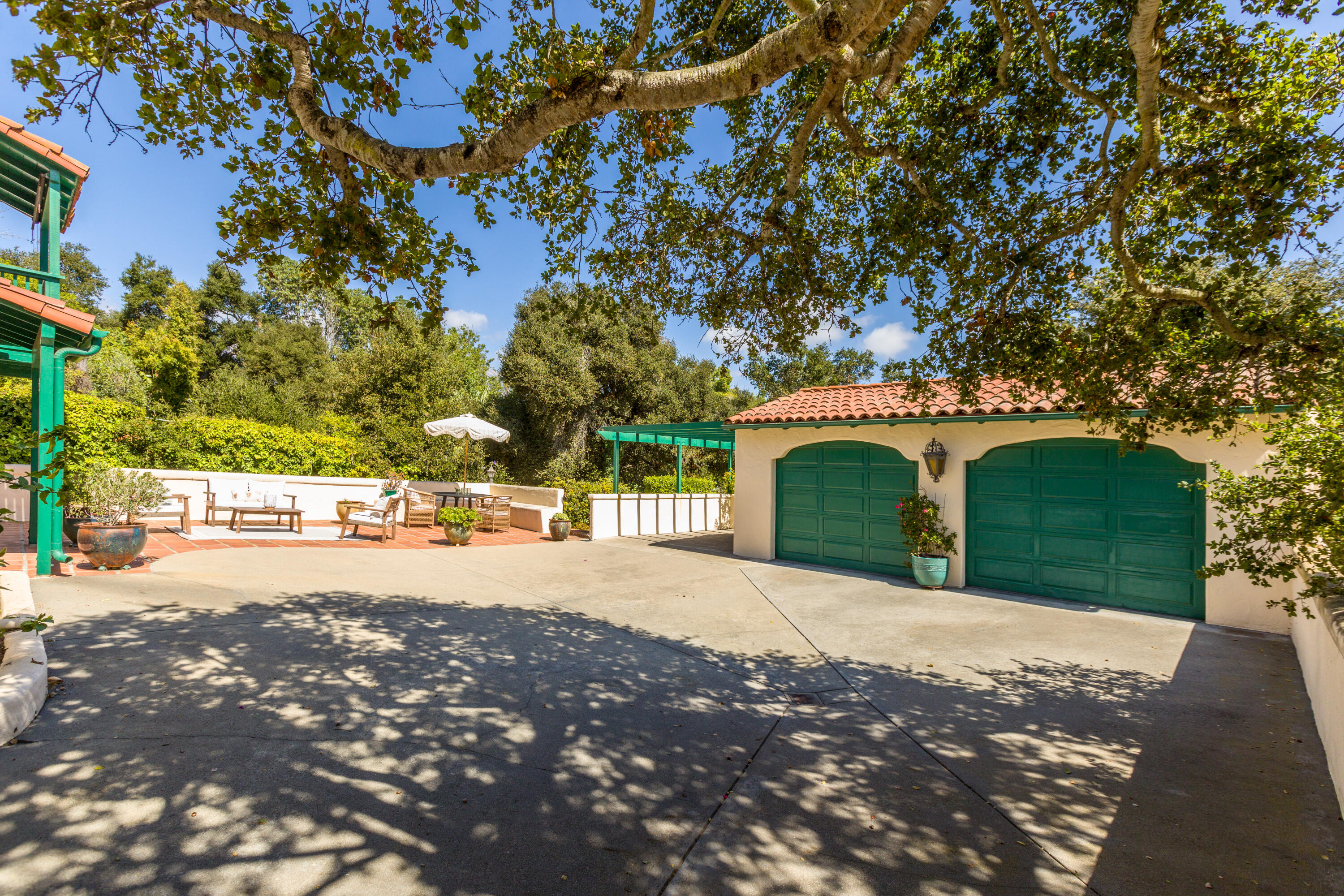 2720 Clinton Terrace