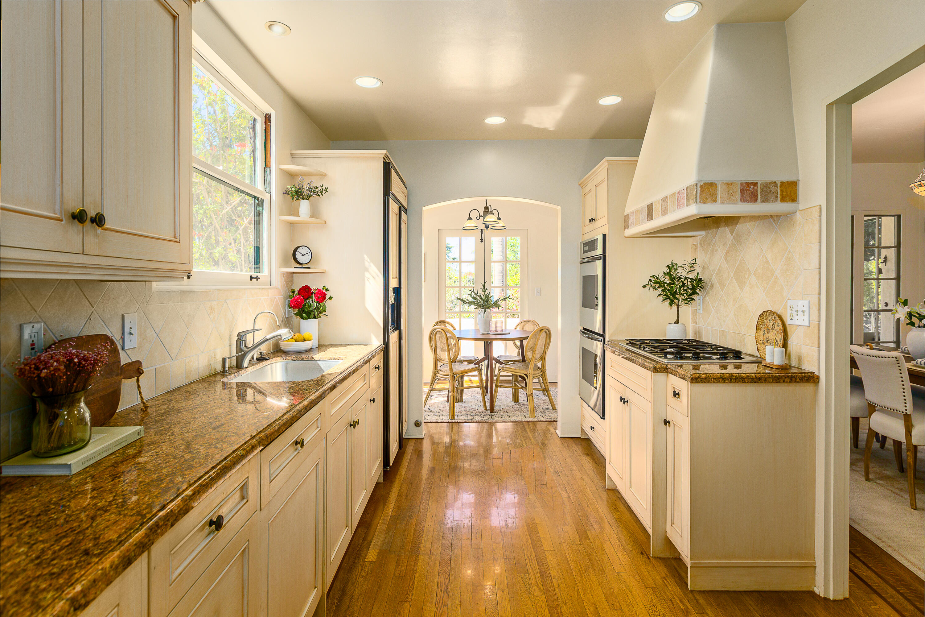 2720 Clinton Terrace