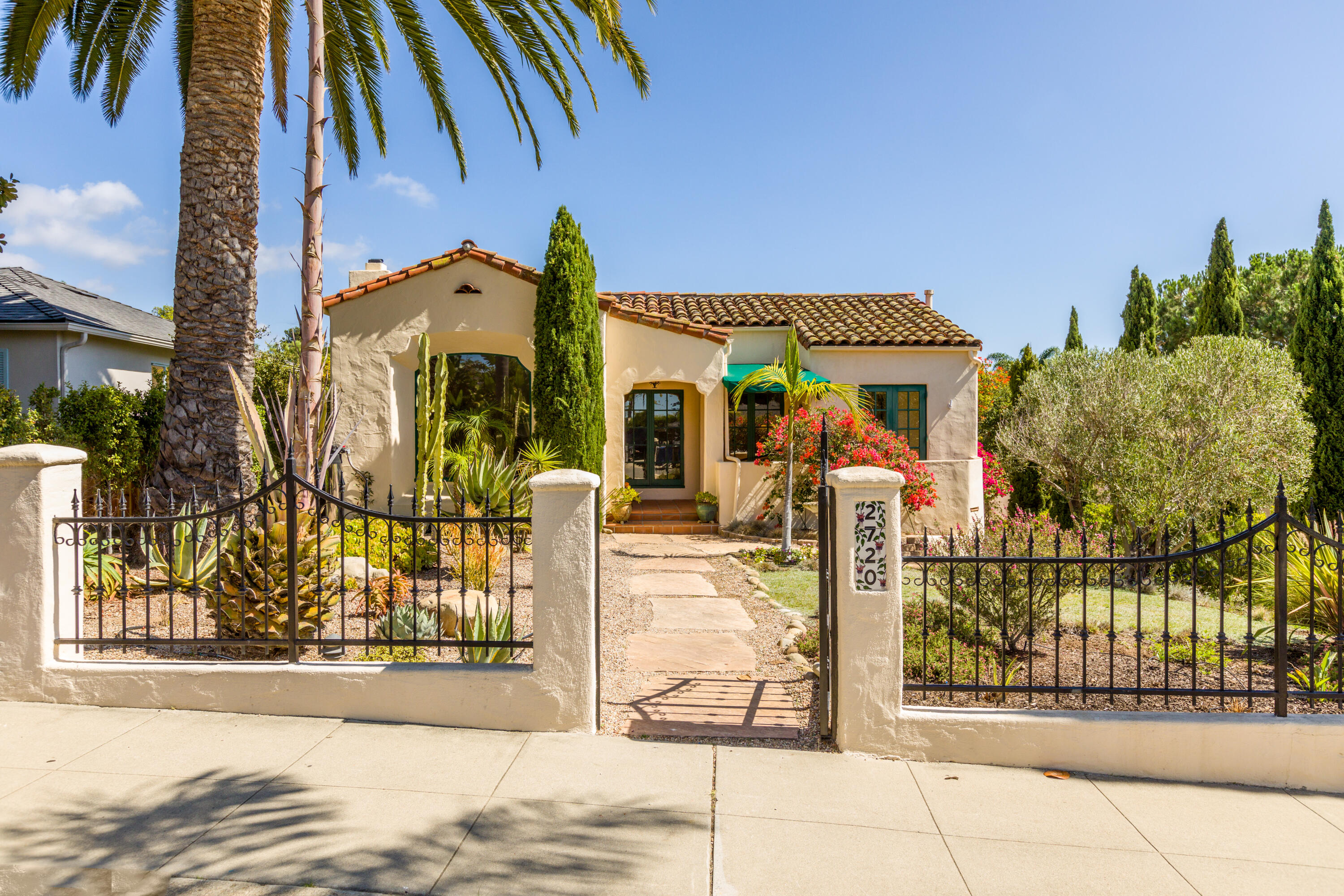 2720 Clinton Terrace