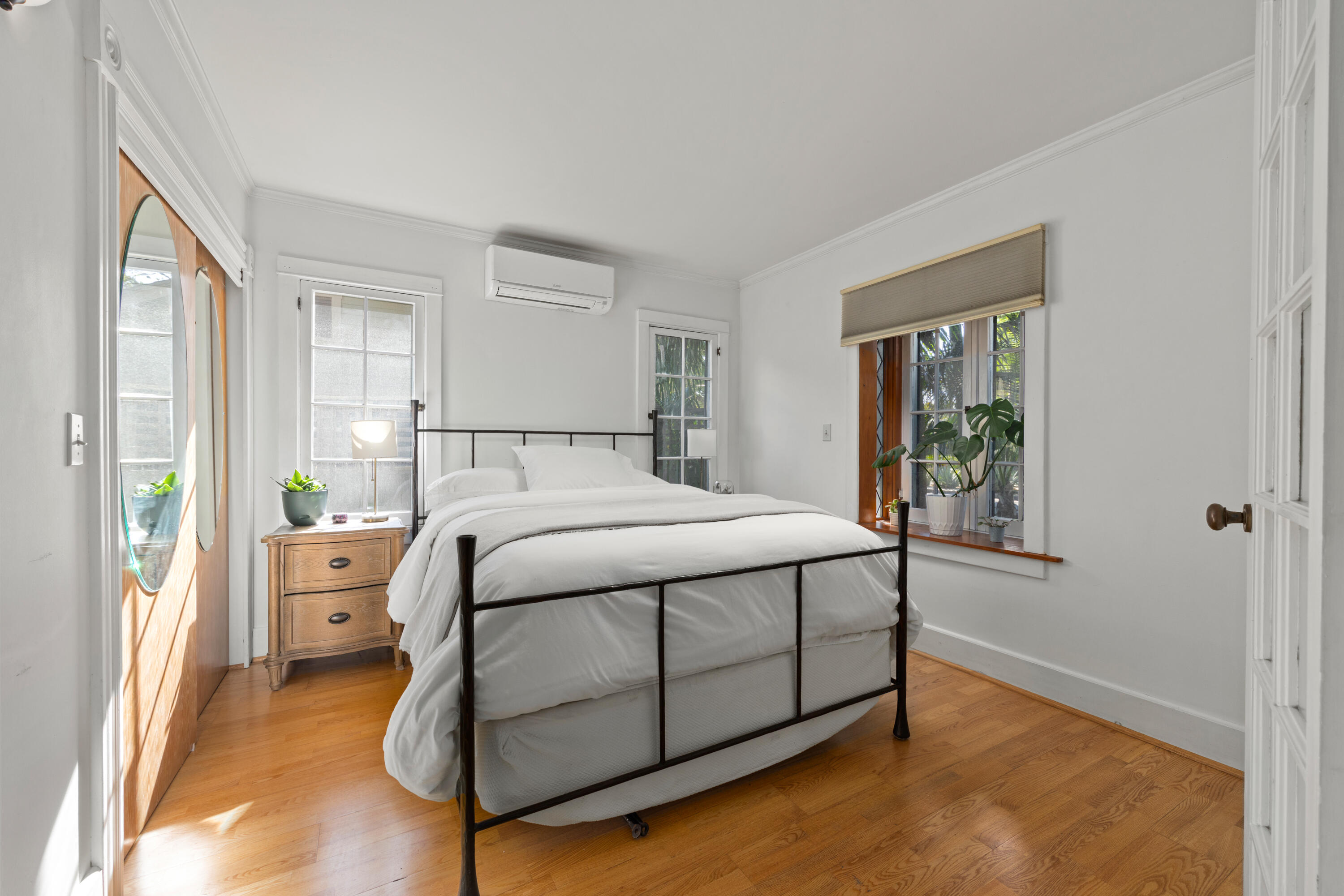 807 W Mission Street