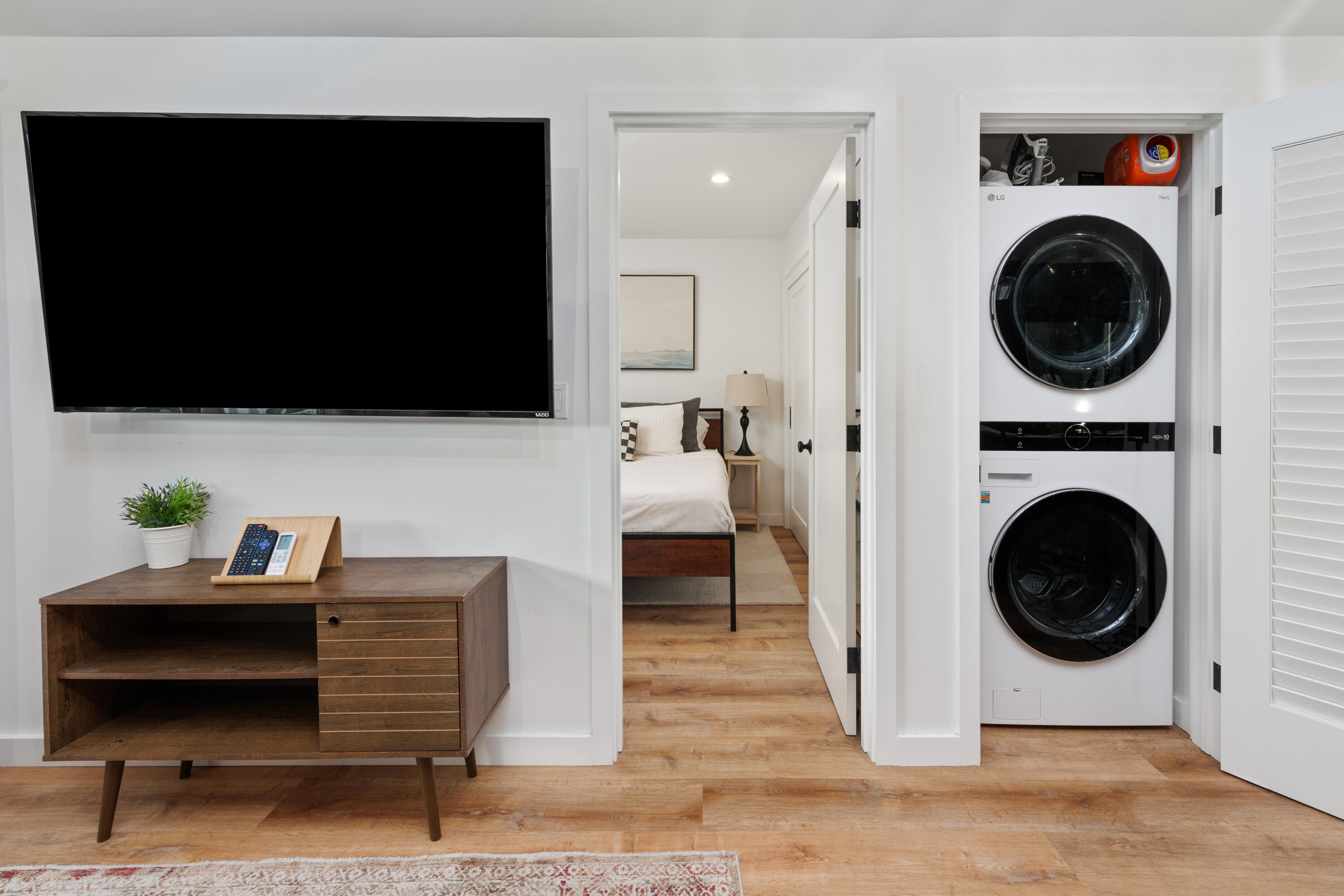 807 W Mission Street