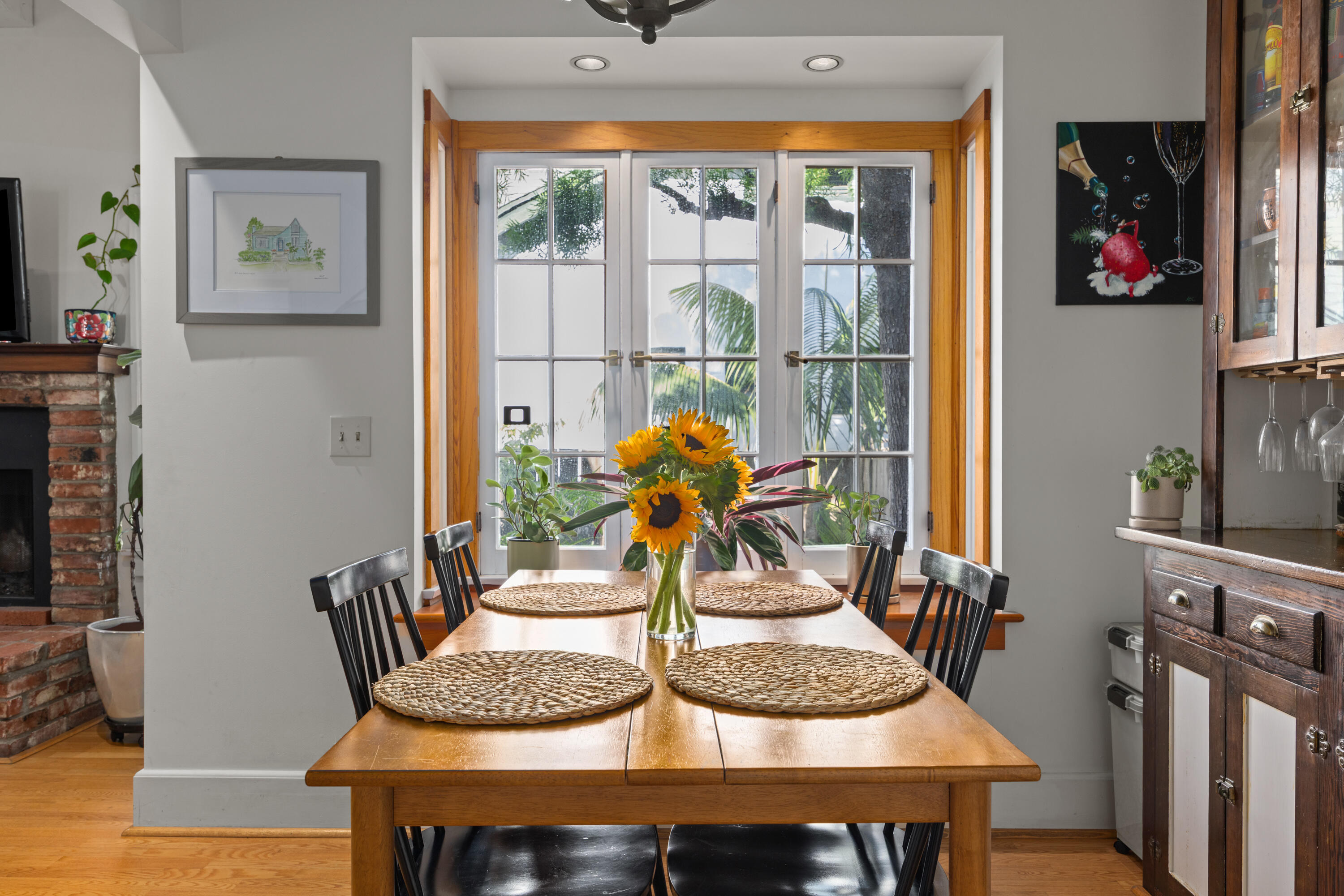 807 W Mission Street