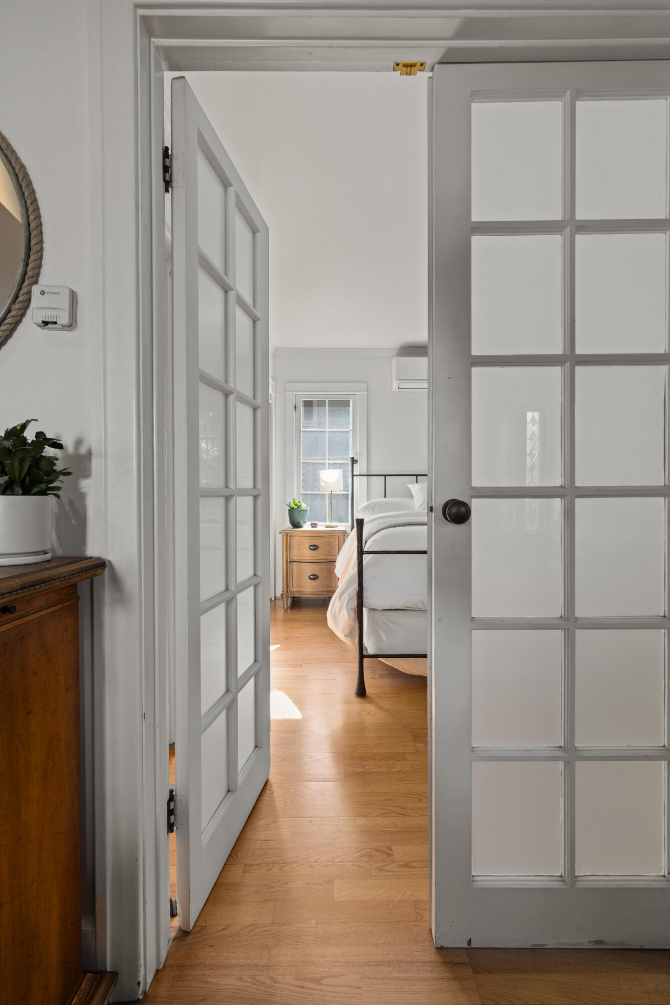 807 W Mission Street