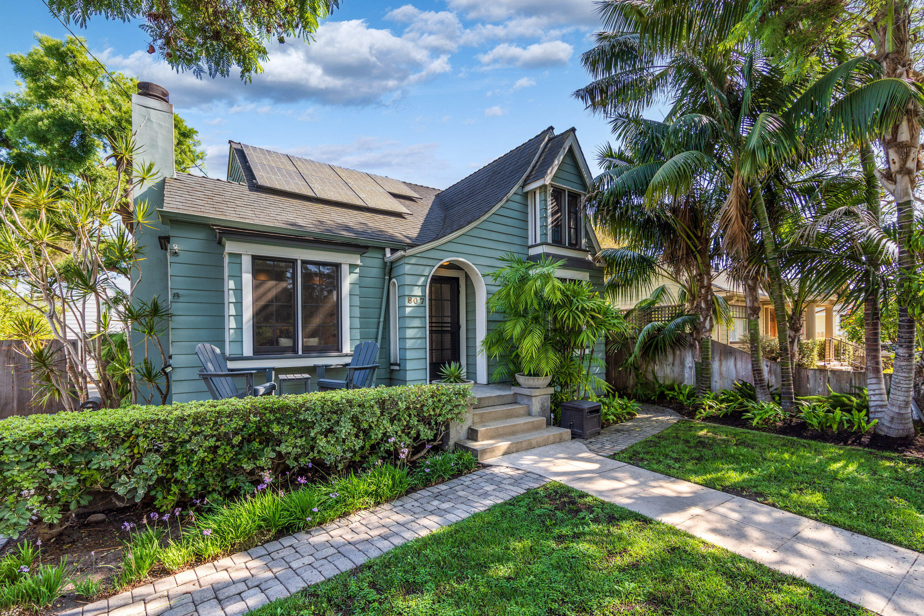 807 W Mission Street