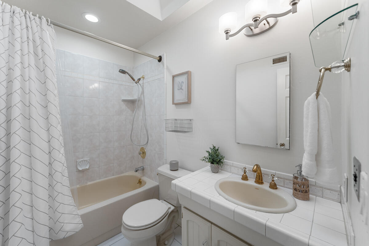 1436 Carnation Place