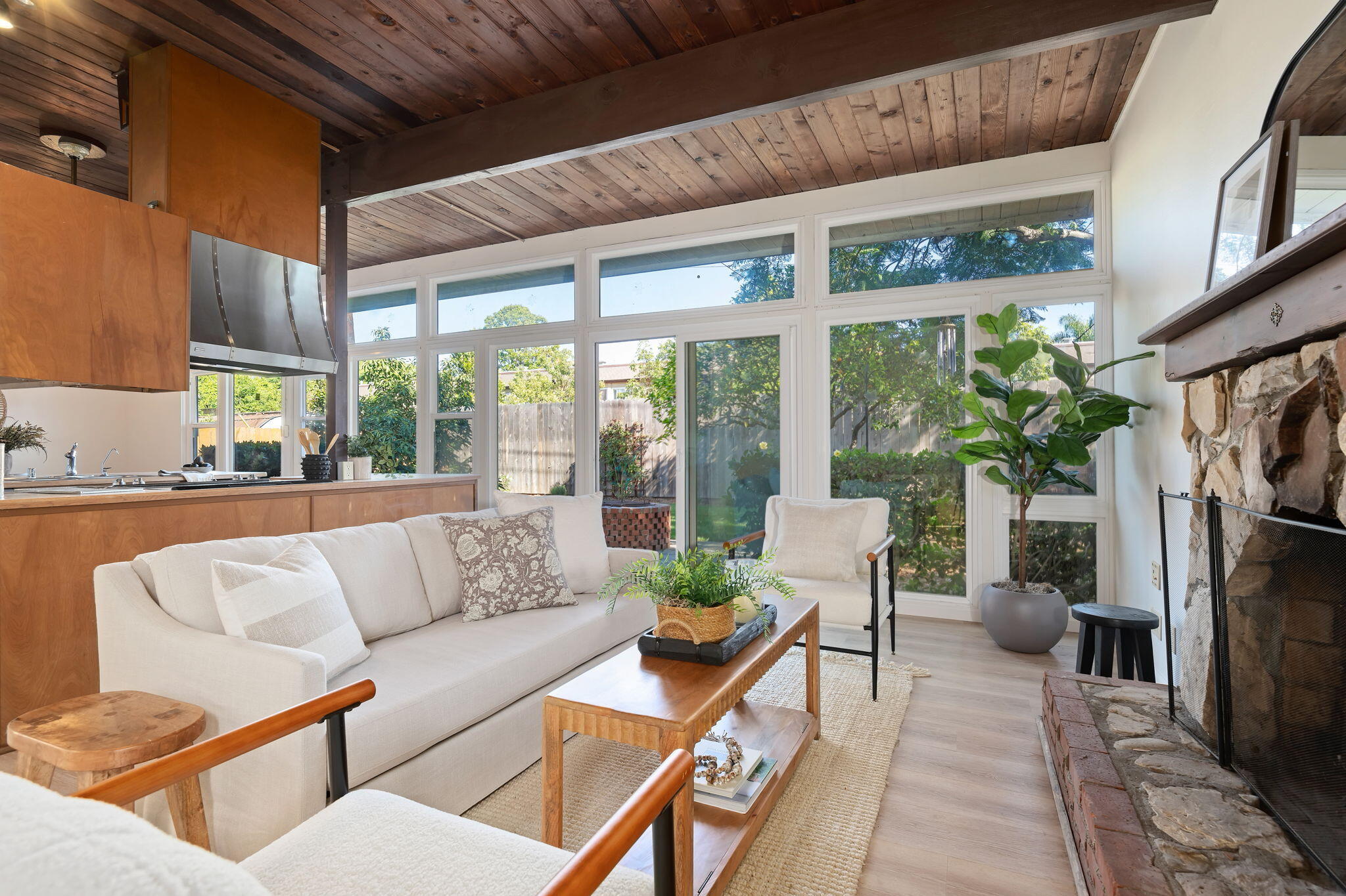 122 Kinman Avenue, GOLETA