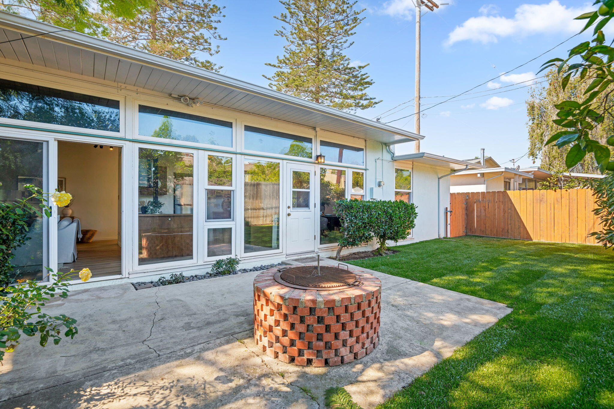 122 Kinman Avenue, GOLETA