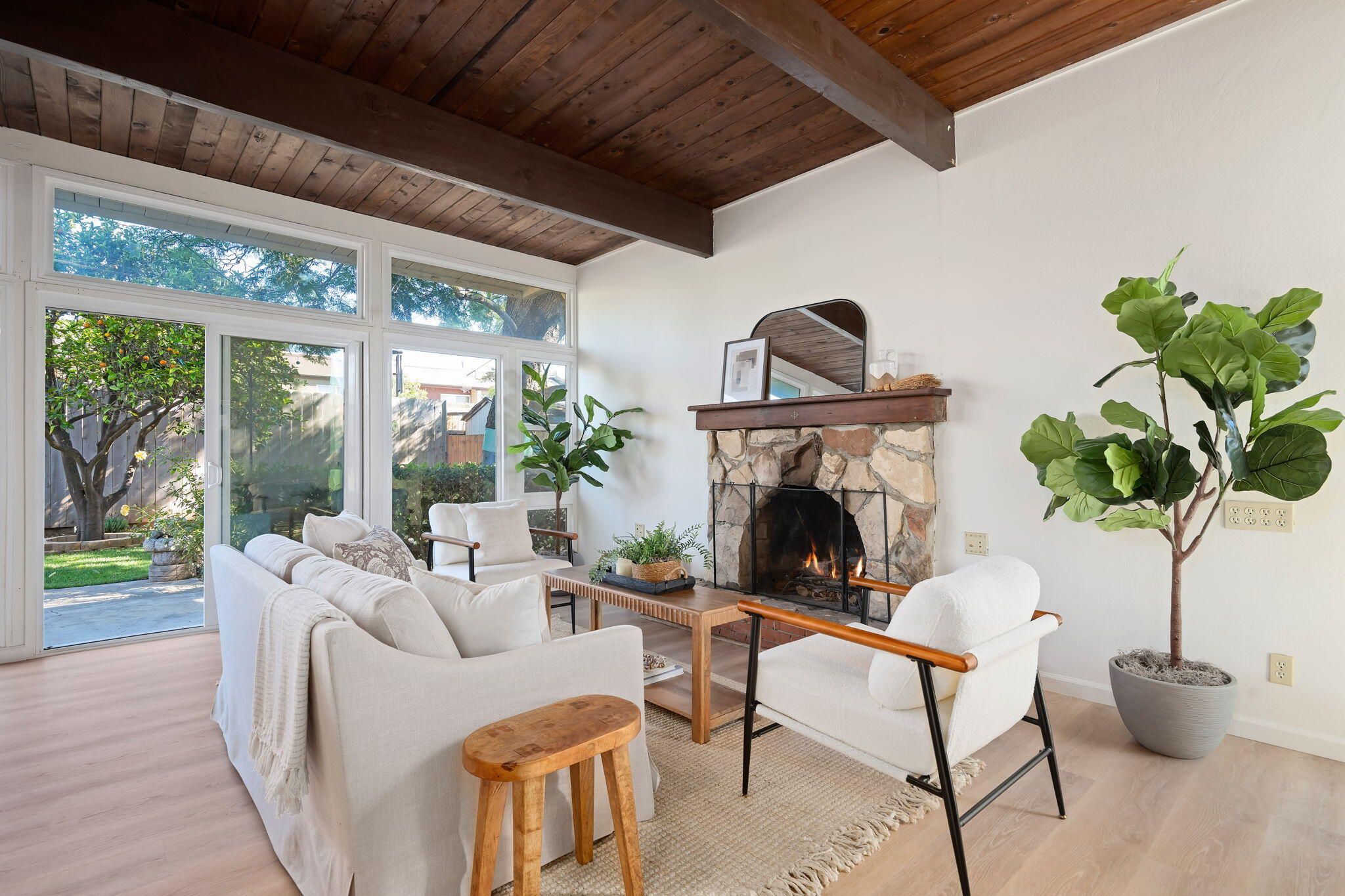 122 Kinman Avenue, GOLETA