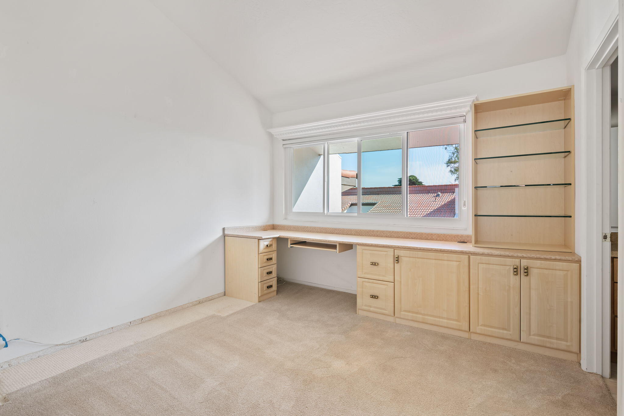 659 Del Parque Drive, E