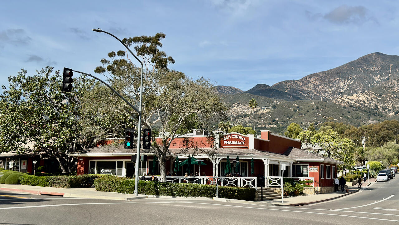 1445 School House Road