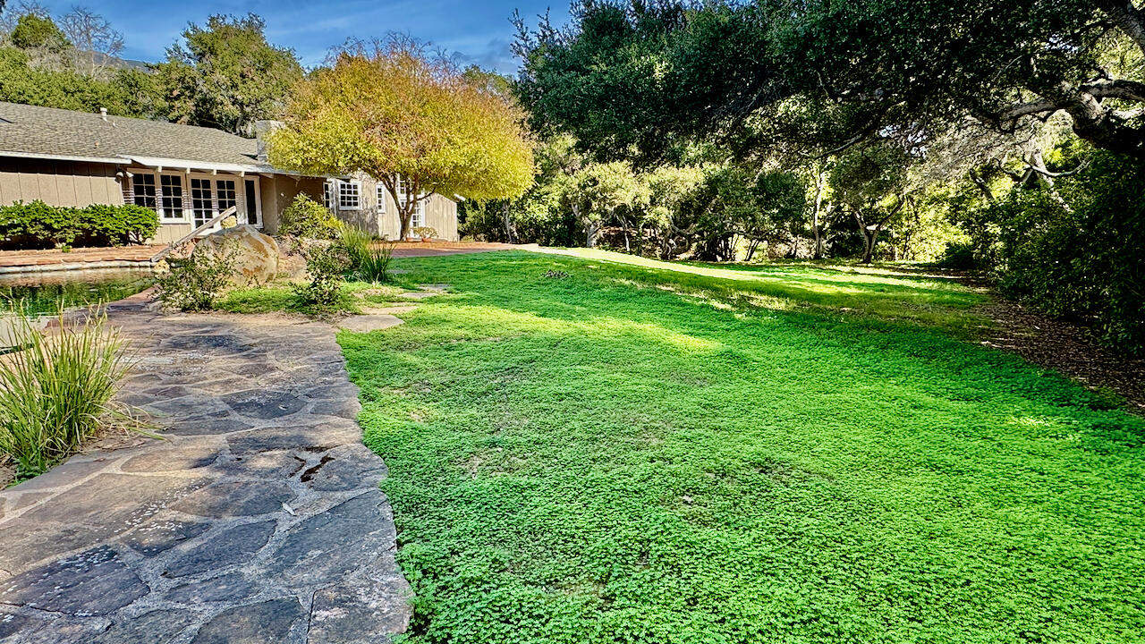 1445 School House Road