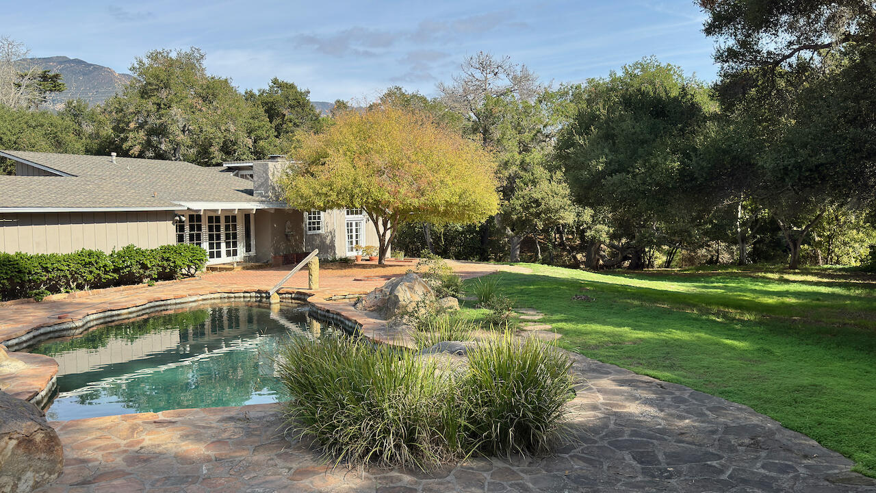 1445 School House Road