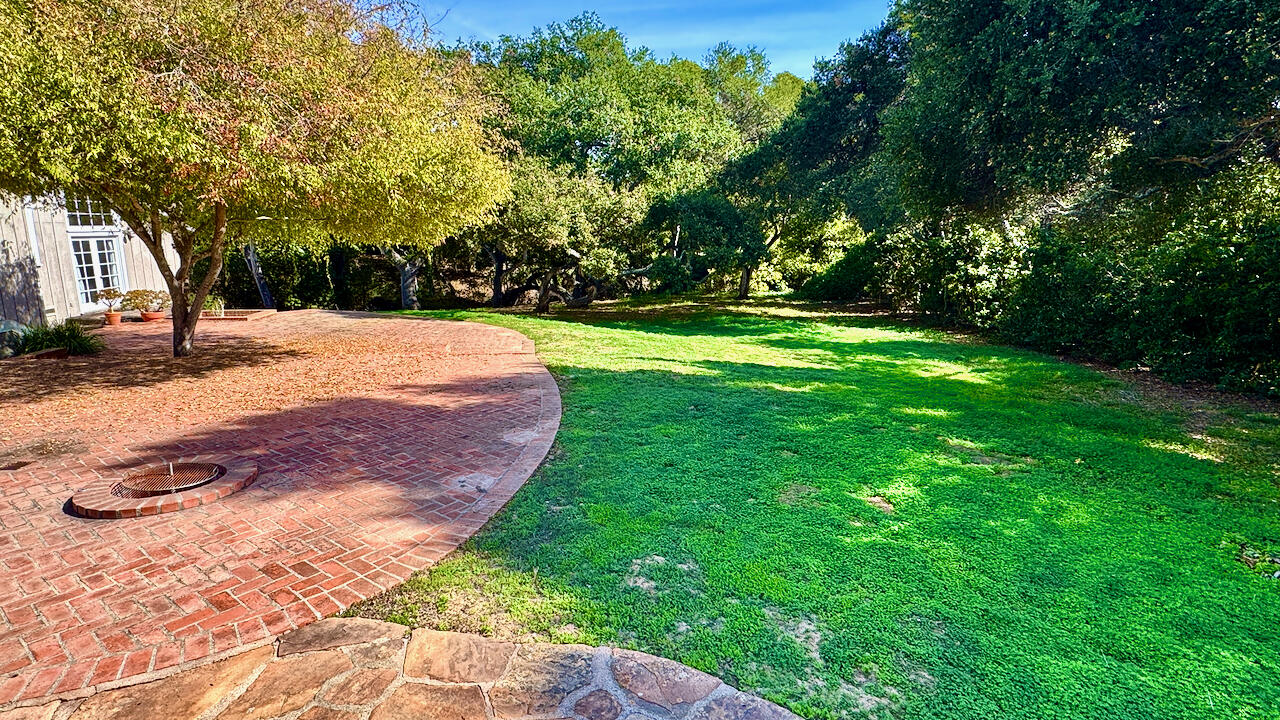 1445 School House Road