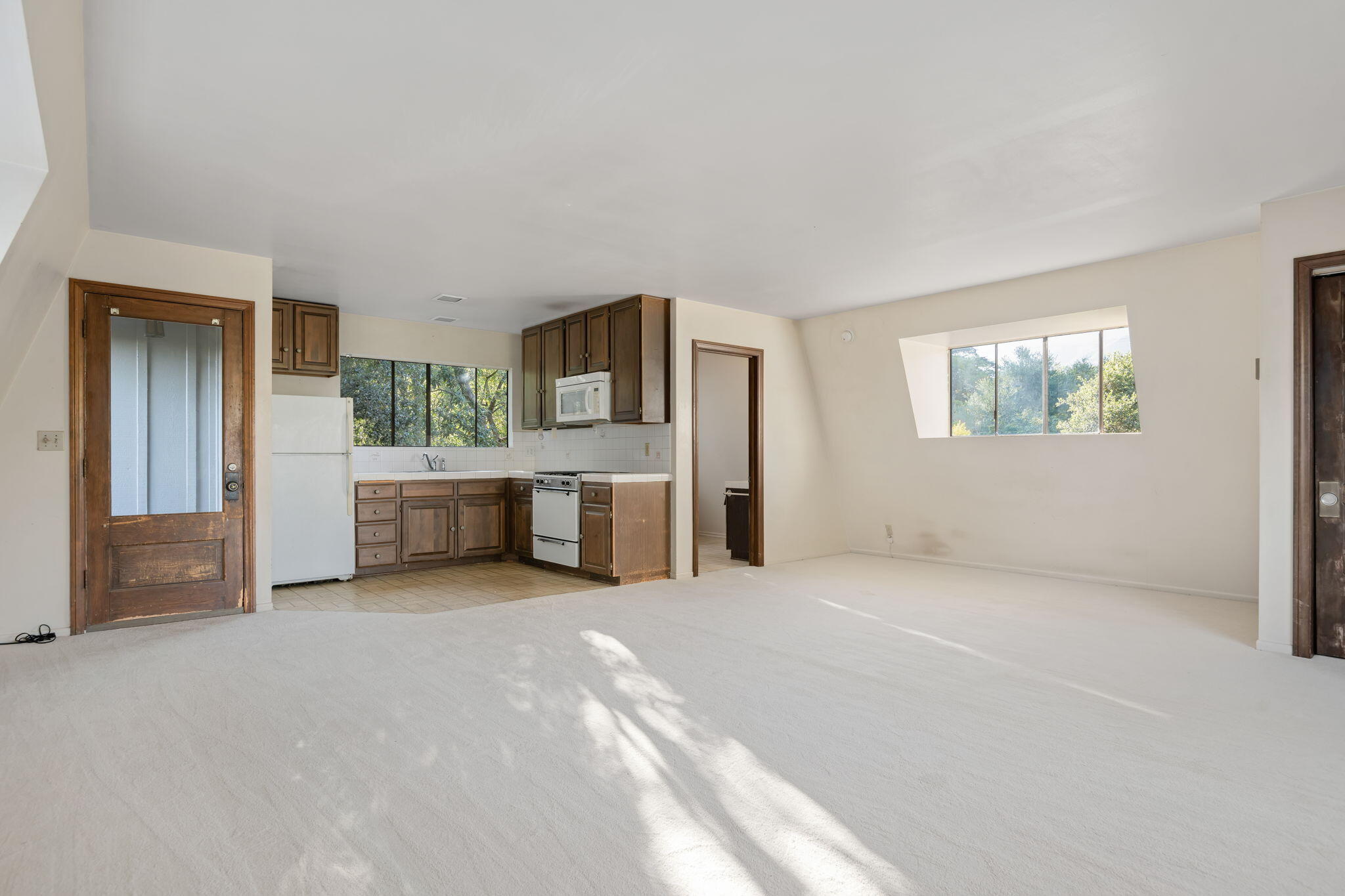 1445 School House Road