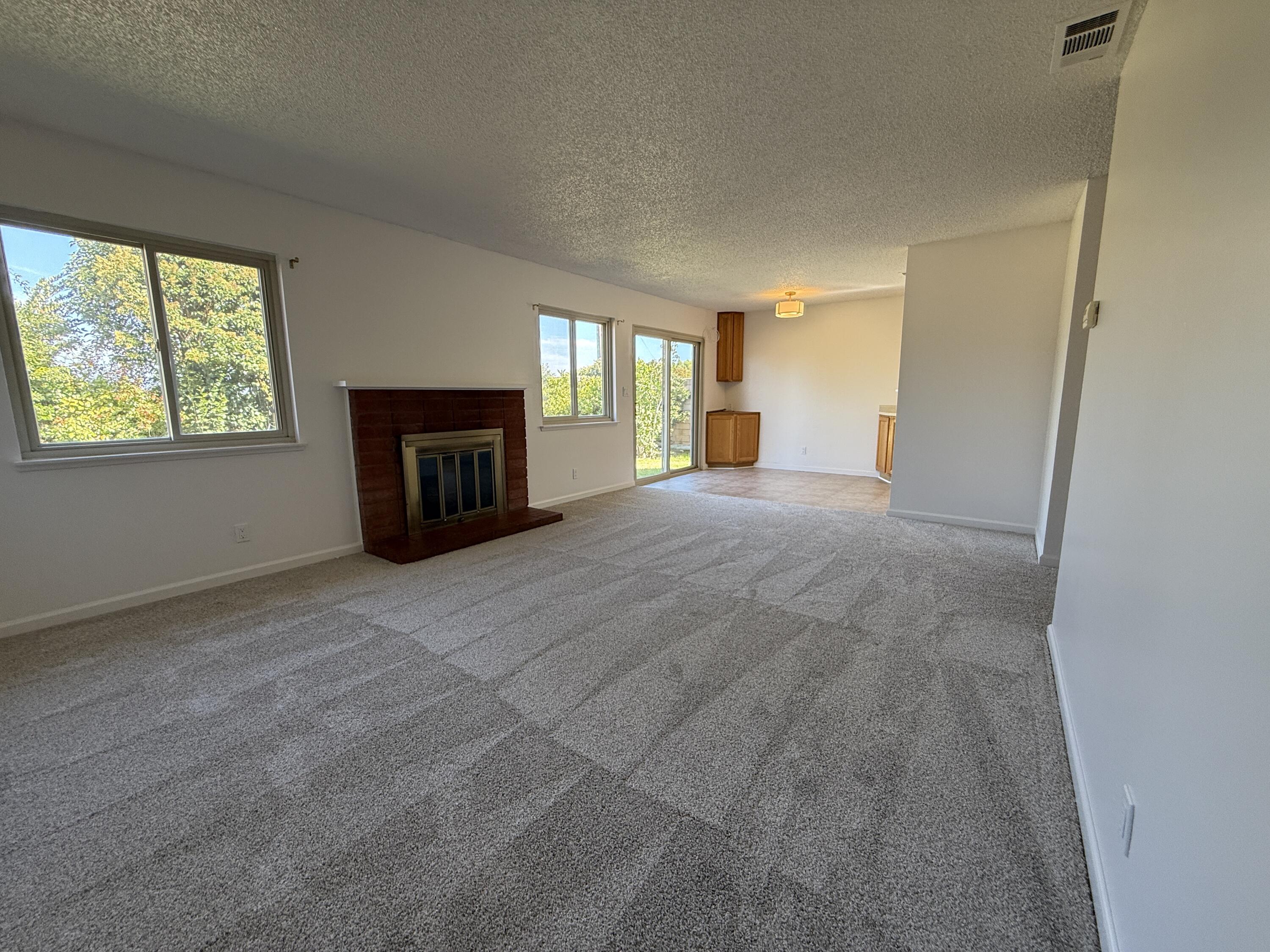 1309 W Willow Avenue