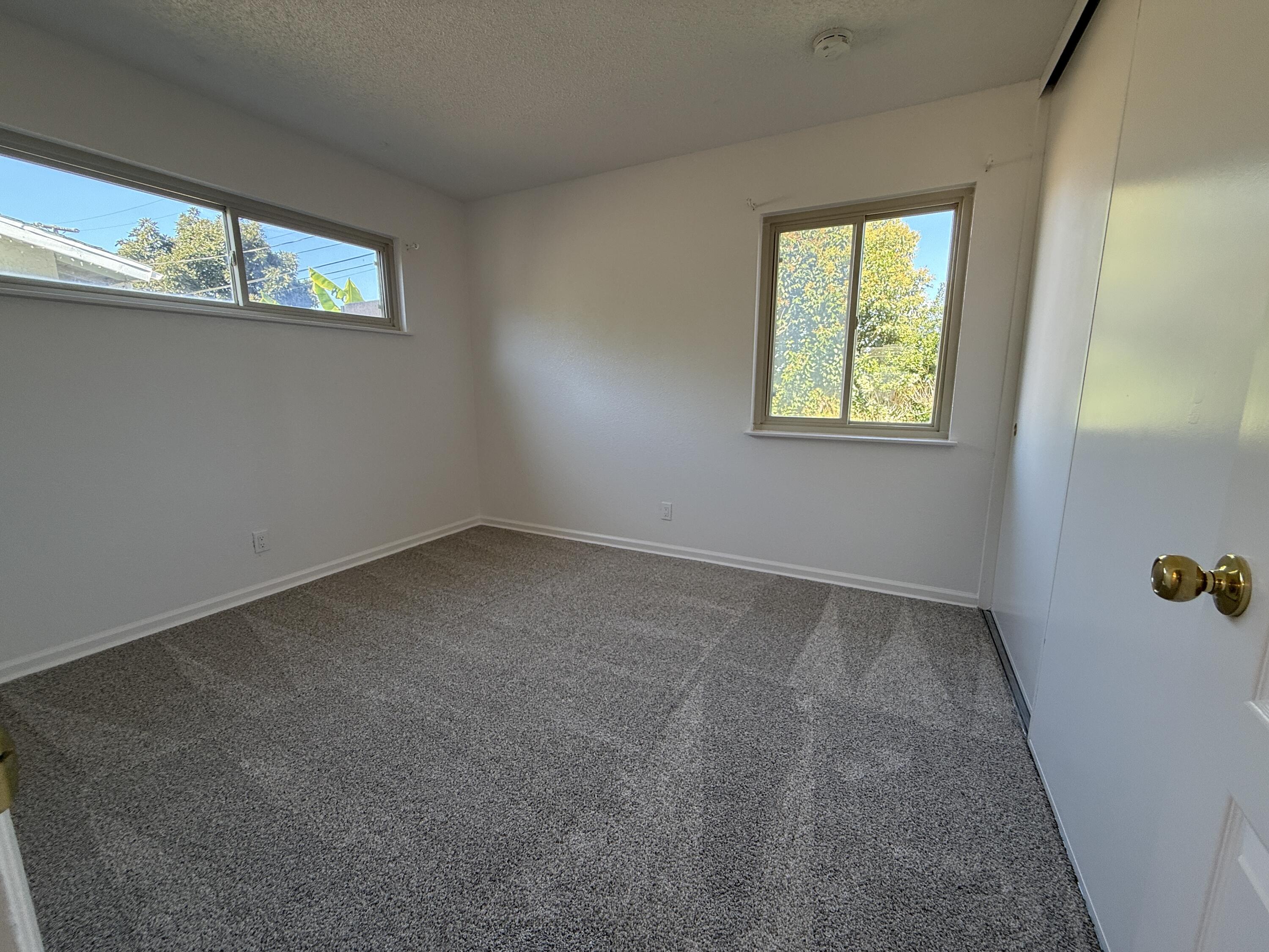 1309 W Willow Avenue