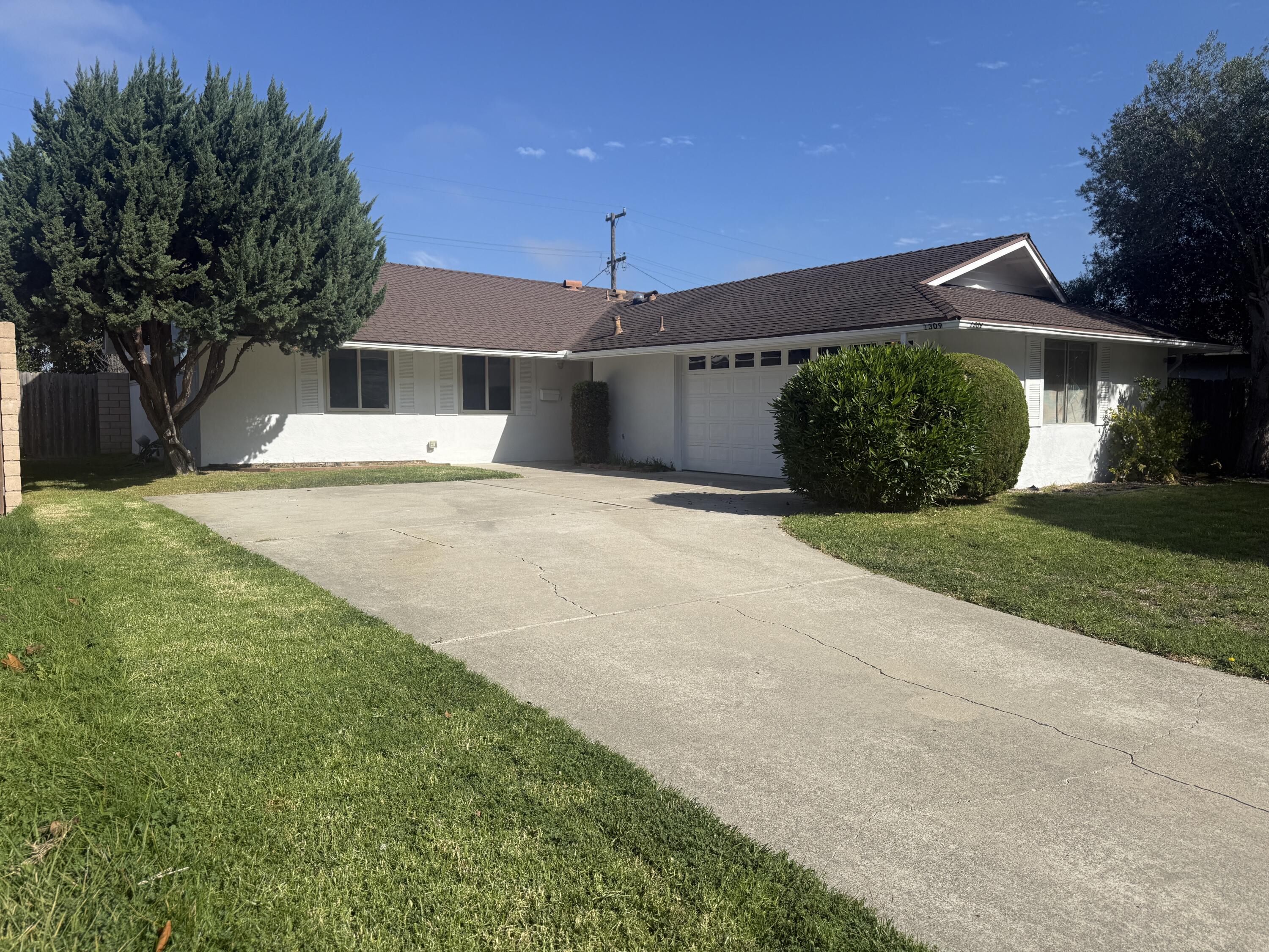 1309 W Willow Avenue