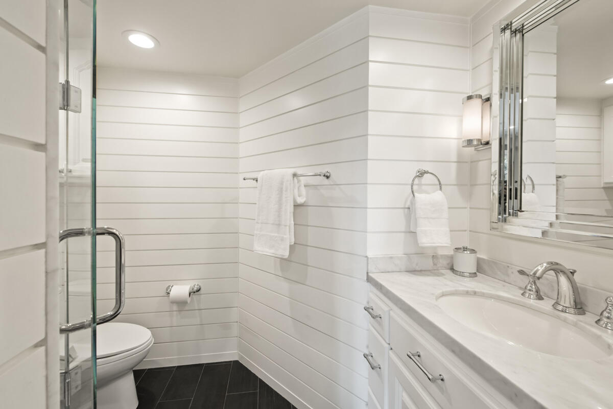 406 Lincolnwood Place