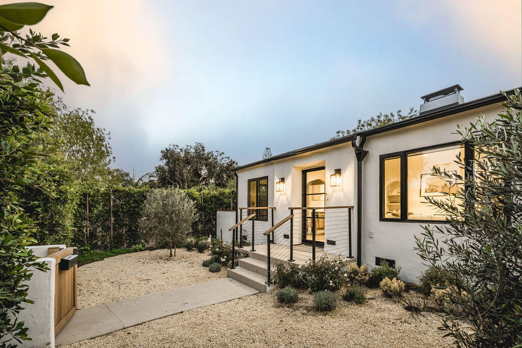 1911 Mountain Avenue