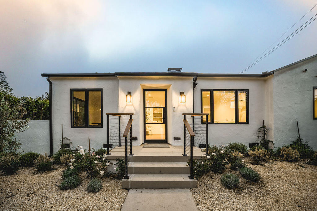 1911 Mountain Avenue