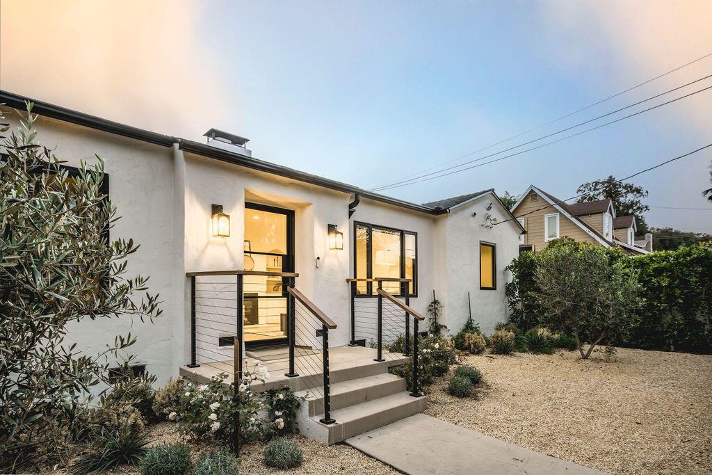 1911 Mountain Avenue